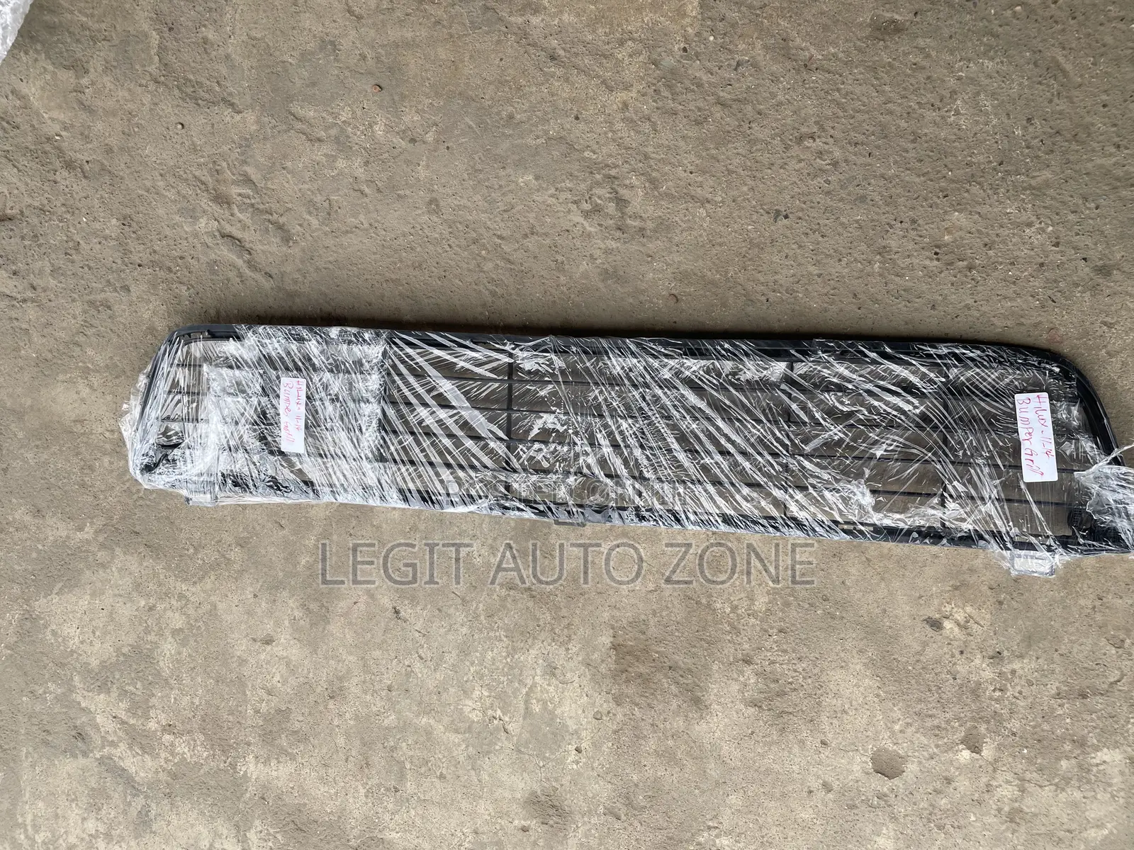 Toyota Hulix 2011,2014 Front Bumper Grill