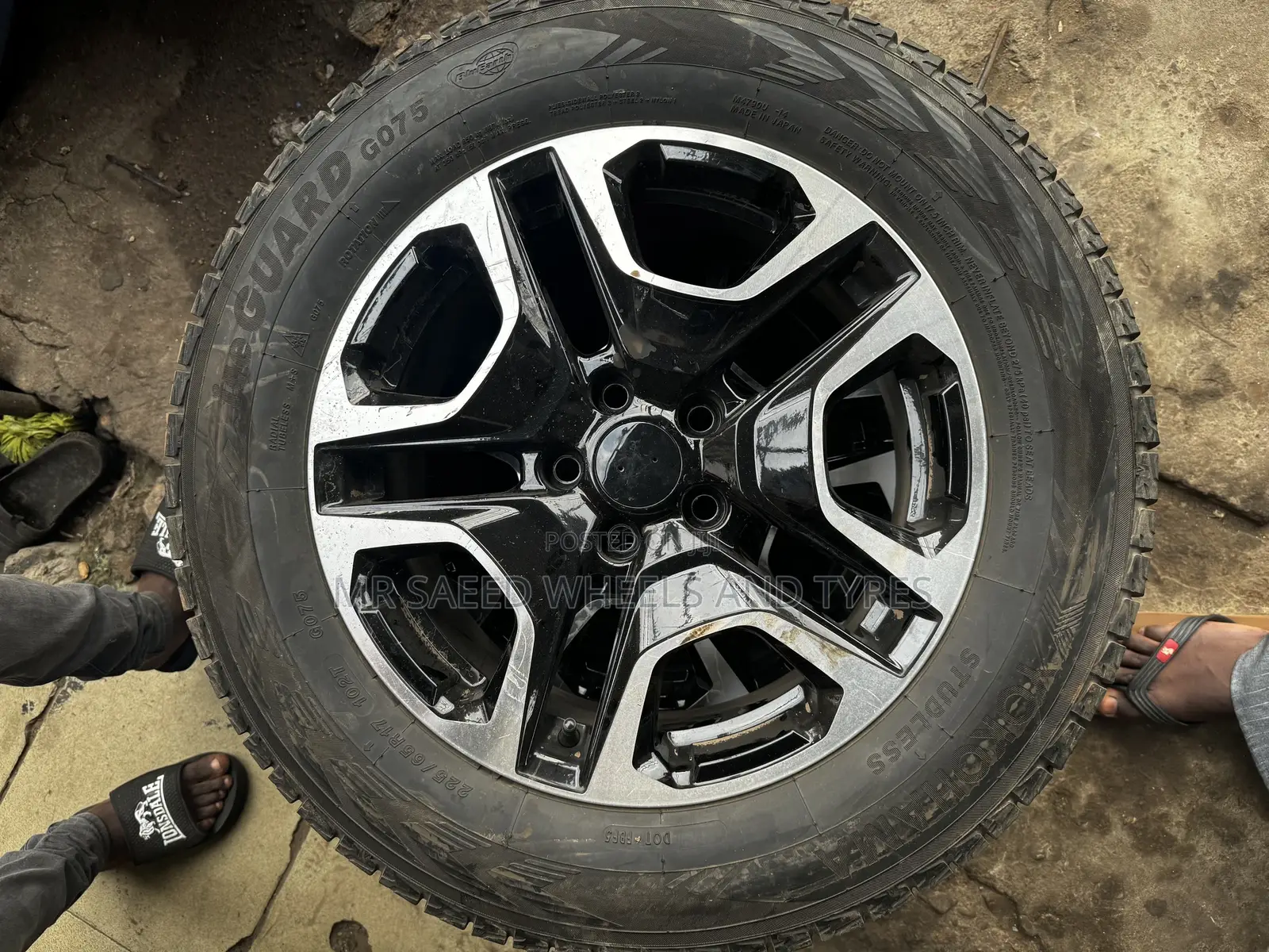 ORIGINAL TOYOTA RAV 4 Rim 17 From Home No Issue