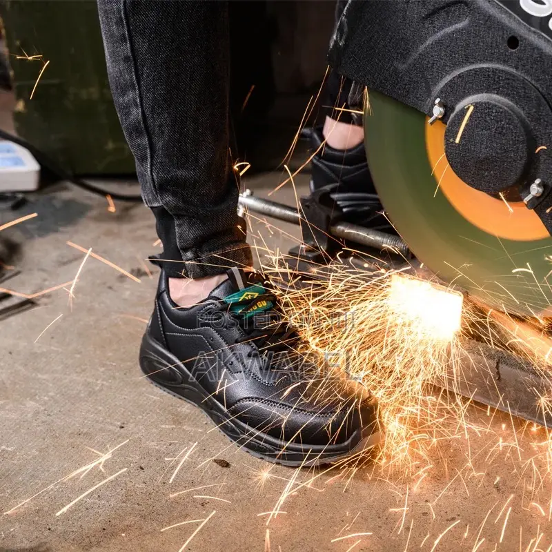 DG627 - Leather Lightweight Safety Shoes