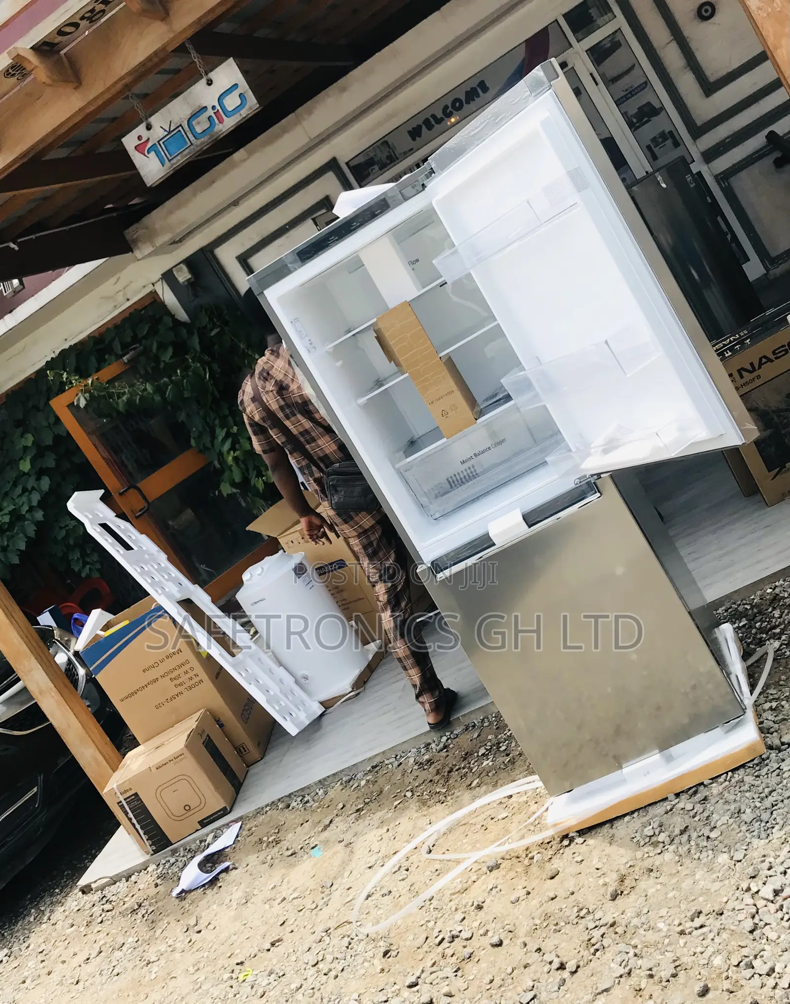  Unique LG 309 Liters Bottomfreezer GC-B399NLJM Gray 