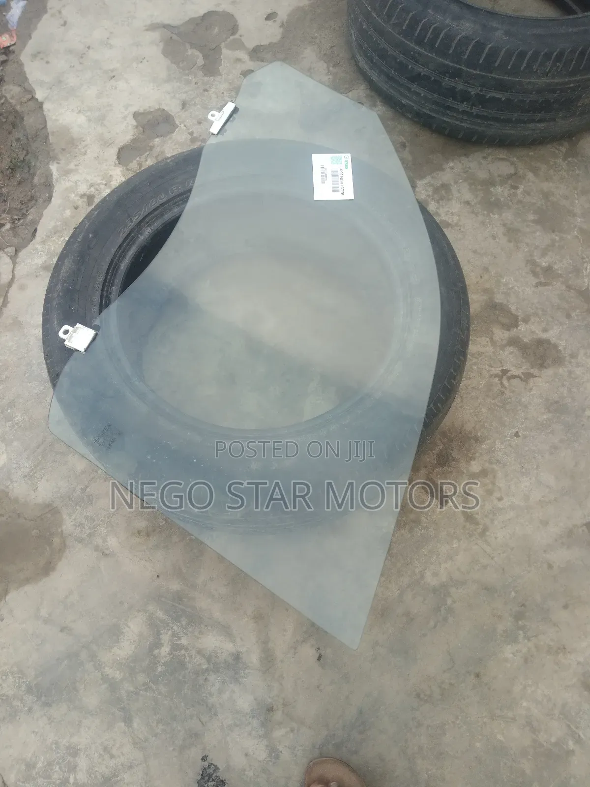 Toyota Landcruiser 2015 Front Door Glass
