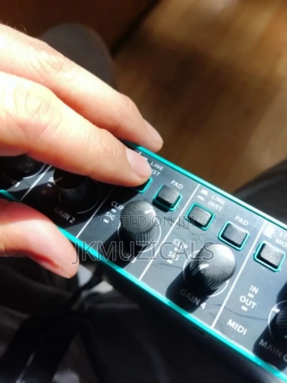 Audio Interface 4×4_ Sound Card for Recording Studio