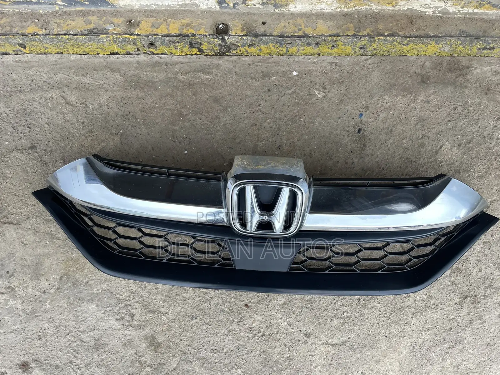 Honda CR-V 2018 Bumper Grille