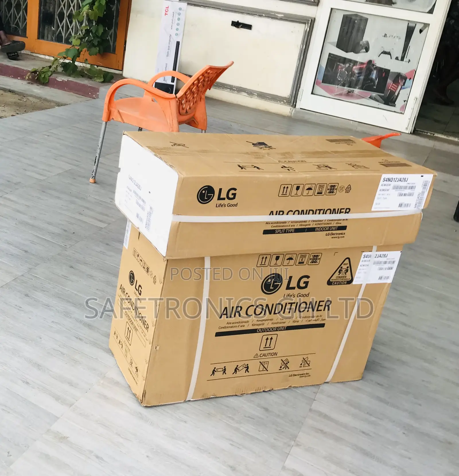 1.5hp Split R410 Gas LG White AC