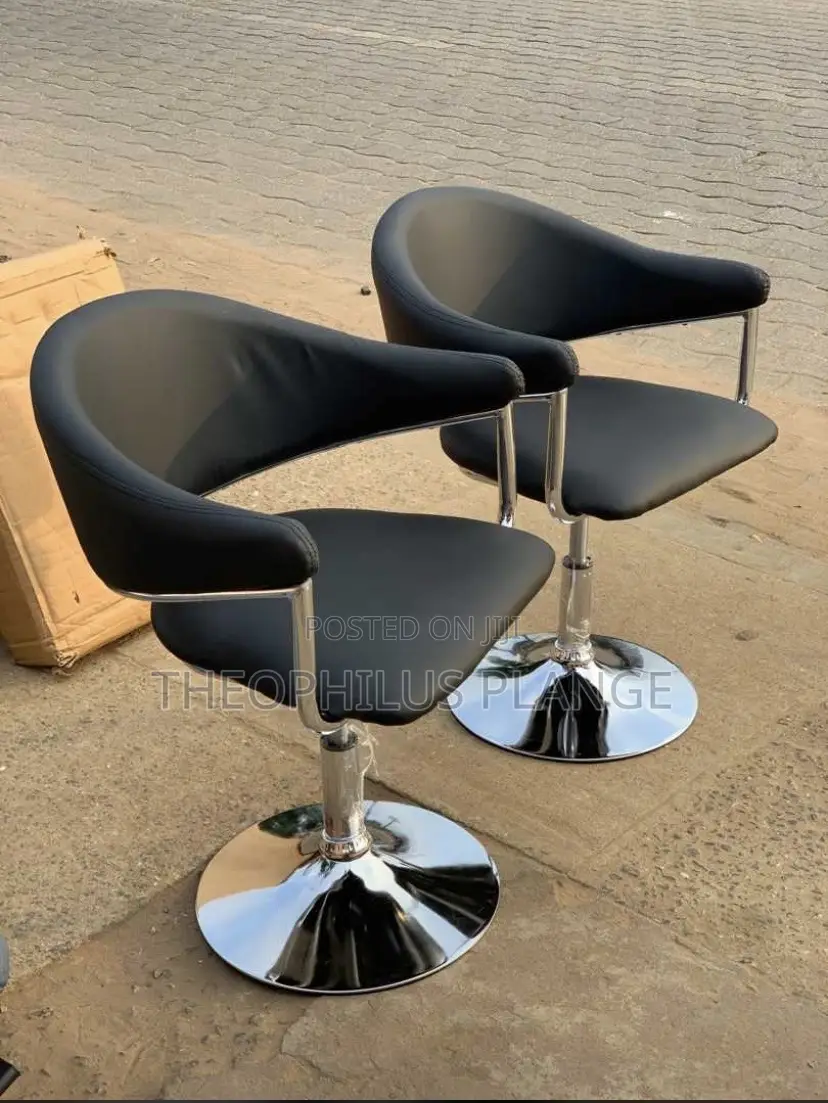Comfortable Adjustable Bar Chair