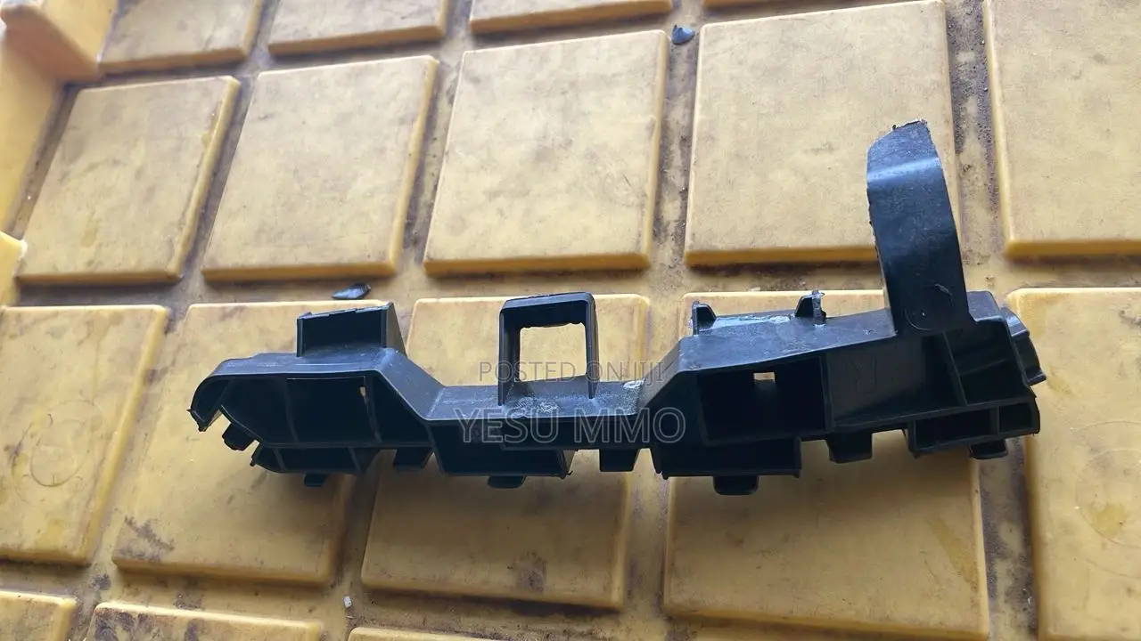 Honda Accord 16 Bumper Locker