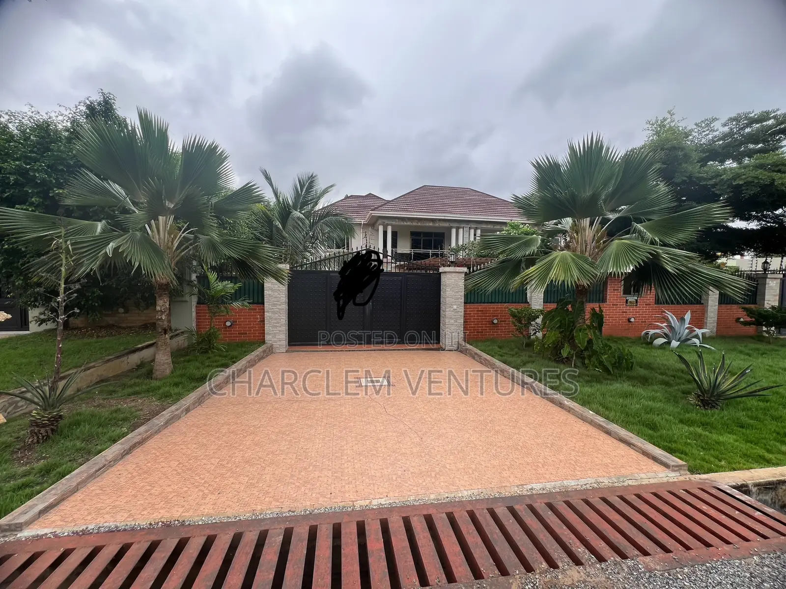 4bdrm House in Charclem Ventures, Accra Metropolitan for rent