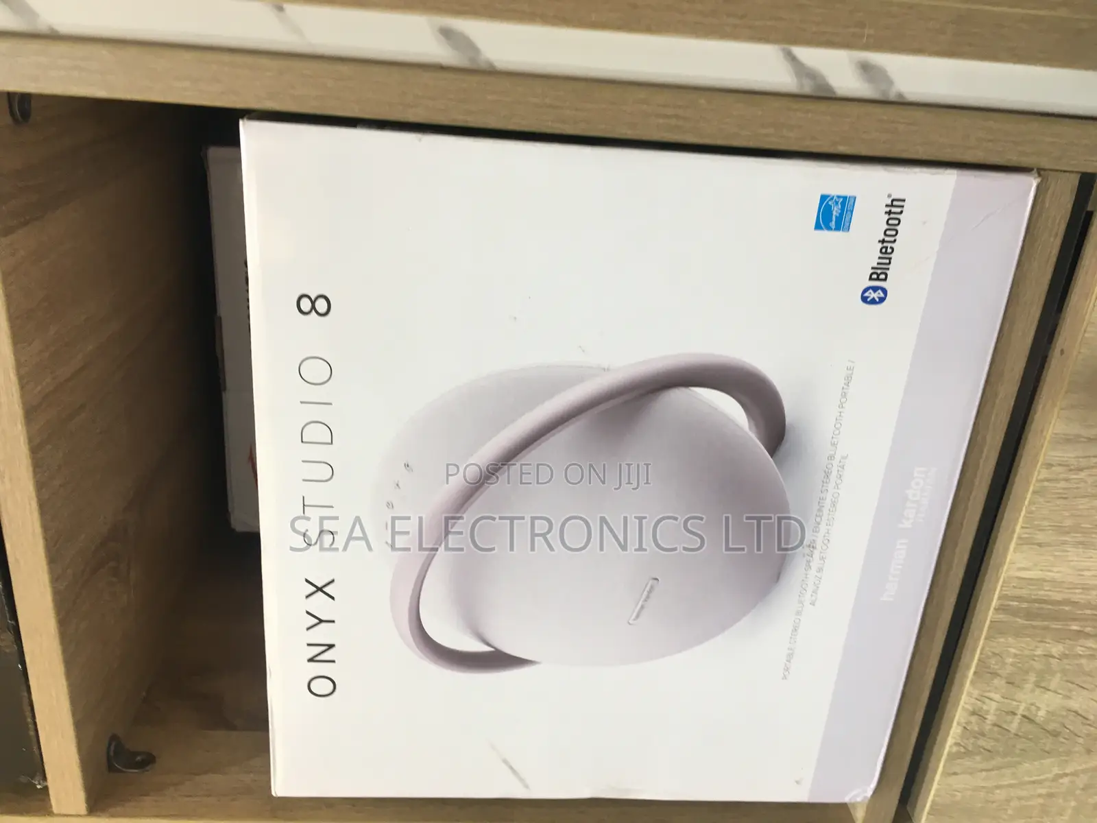 Super Onyx 8 Harman Kardon Spearker
