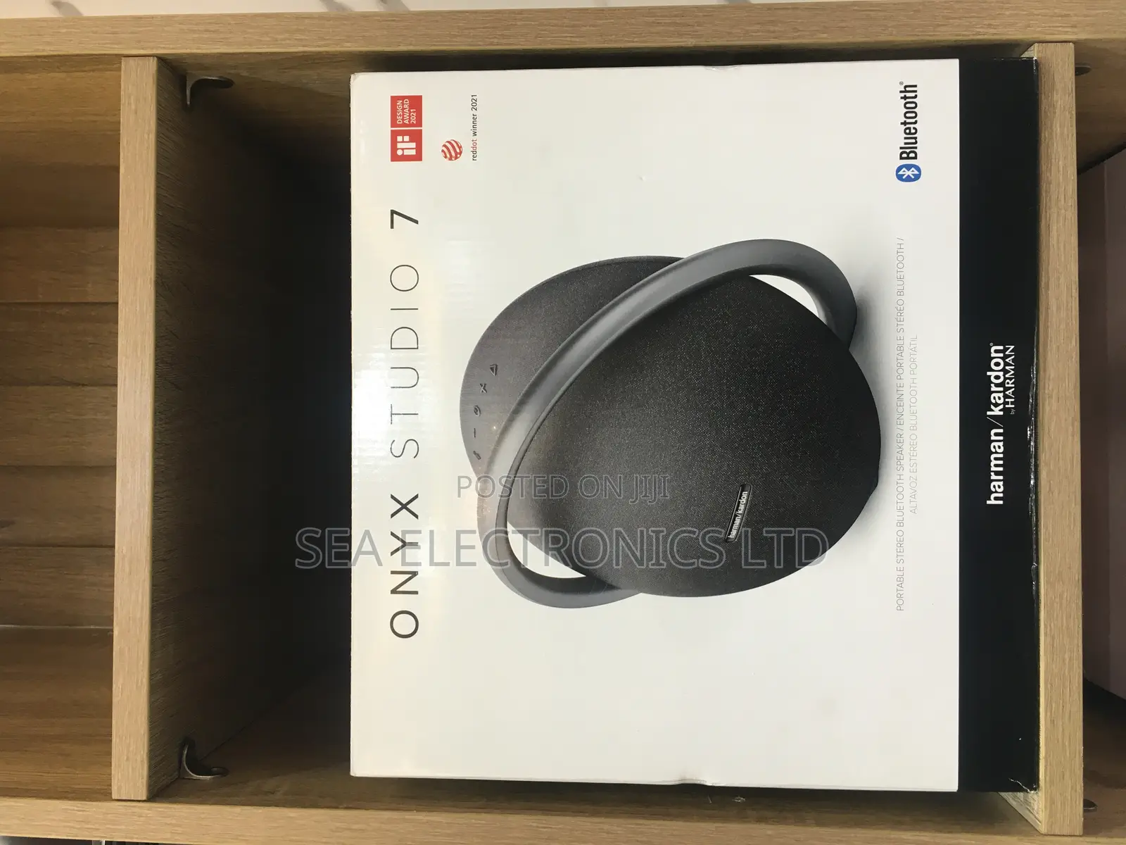 New Harman Kardon Onyx Studio 7