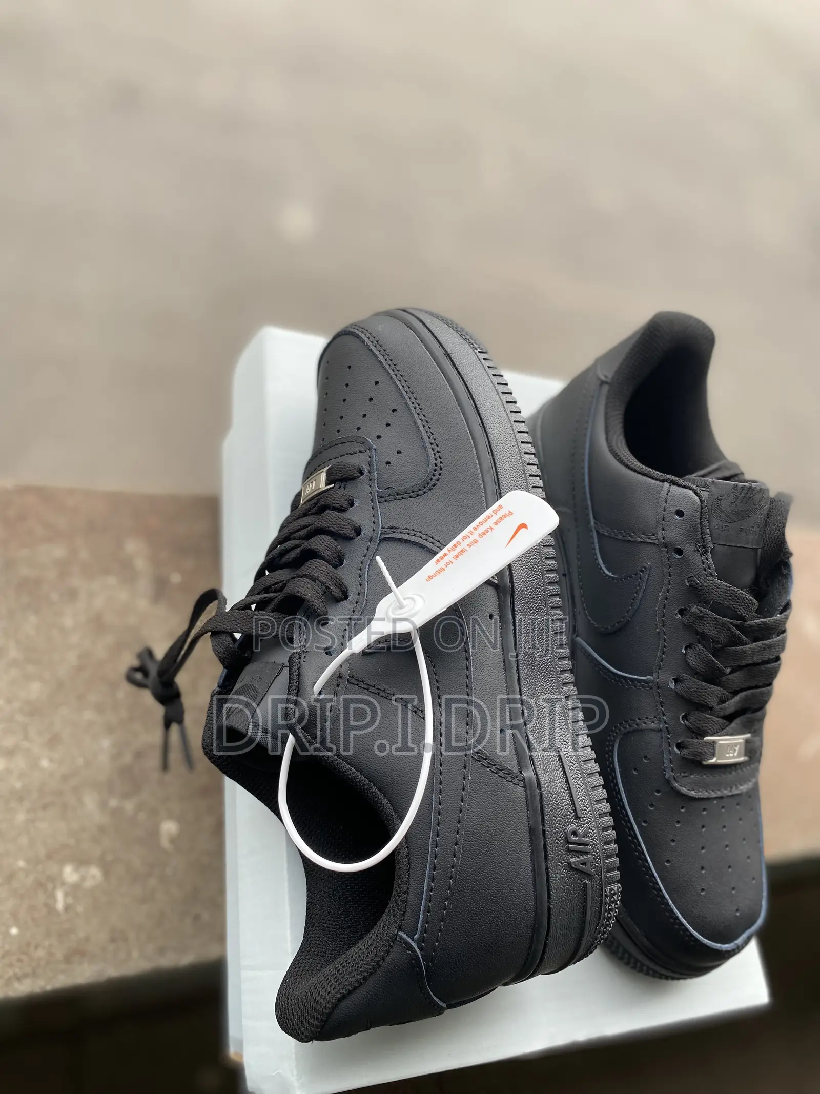Airforce 1 All Black. In Box