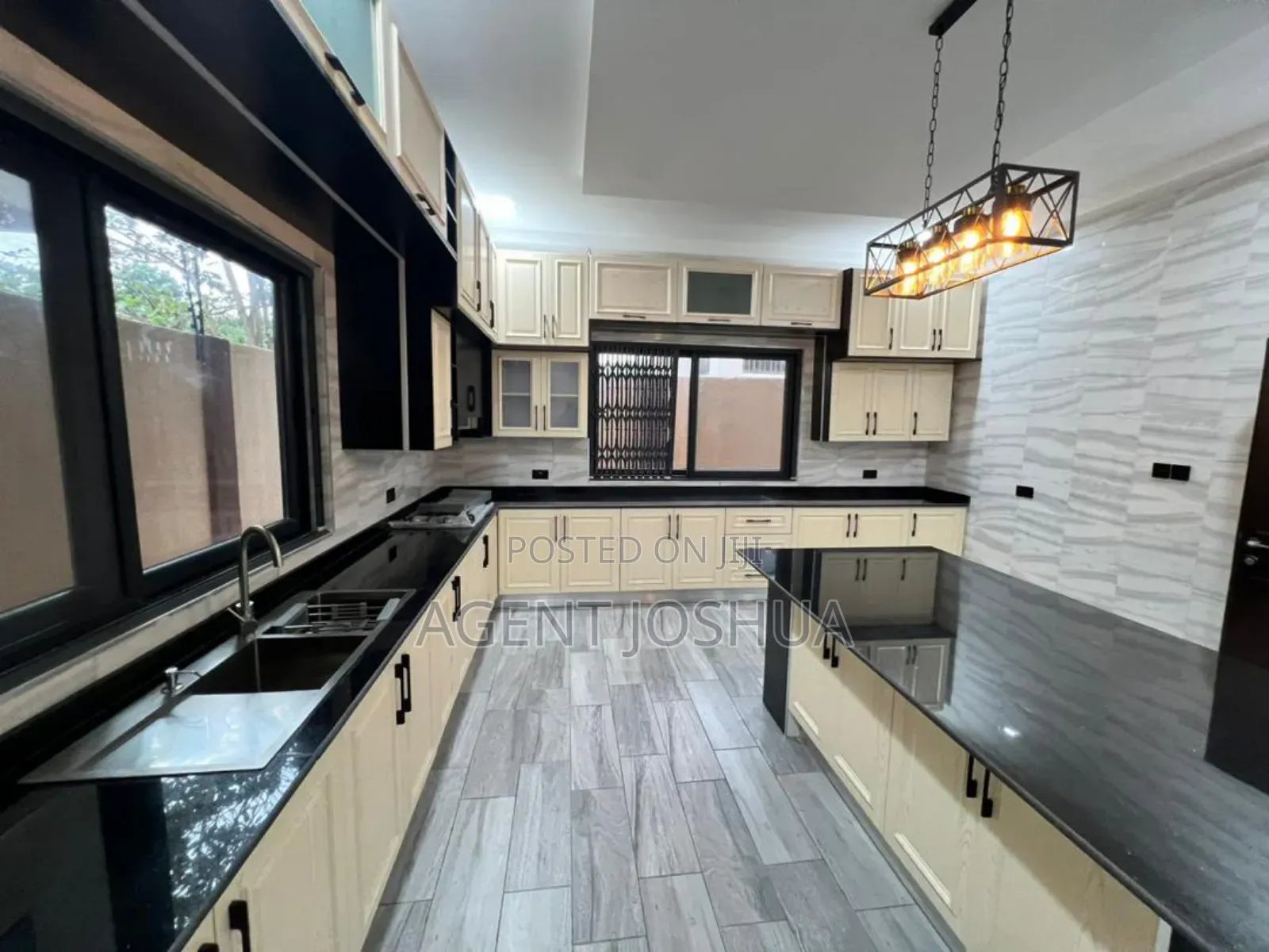 4bdrm House in Manet Junction, Airport Residential Area for sale