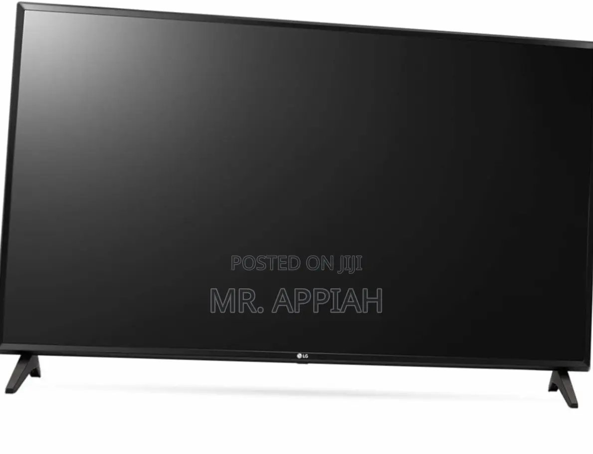 Sleek Designed LG 32LM550 32 Inch HD Television.