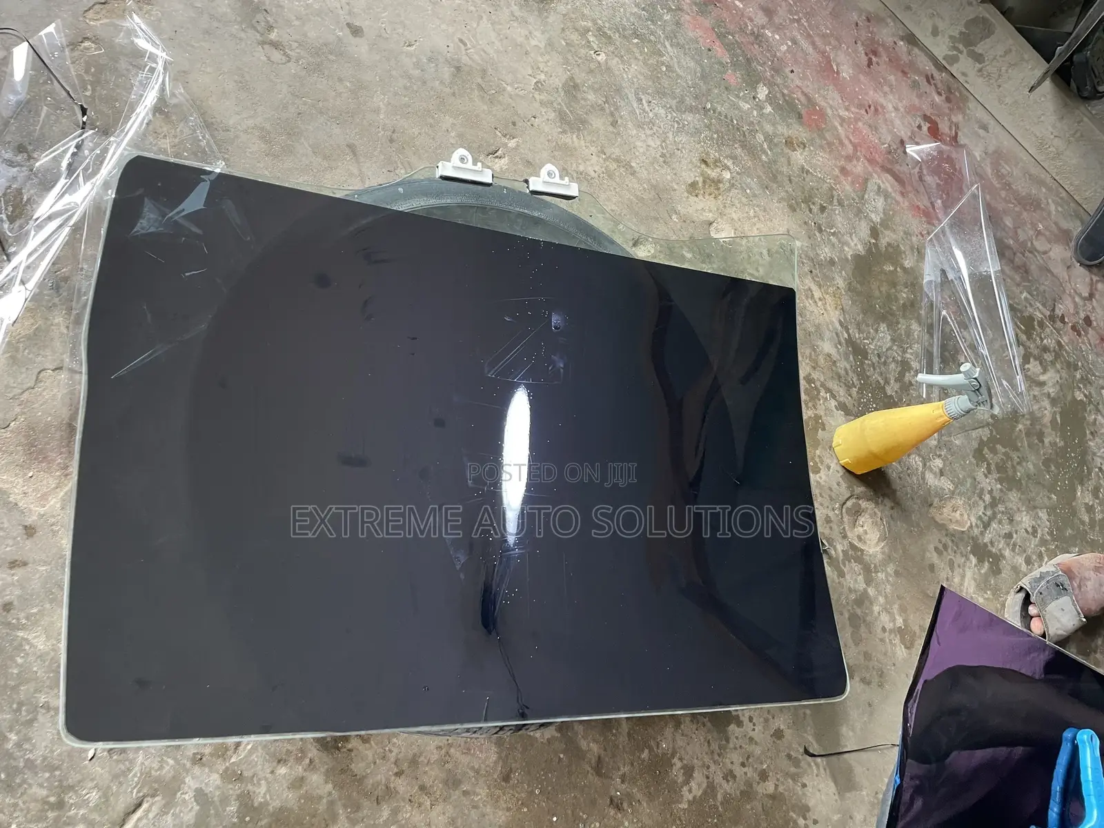 Toyota Tundra 2023 Door Glass