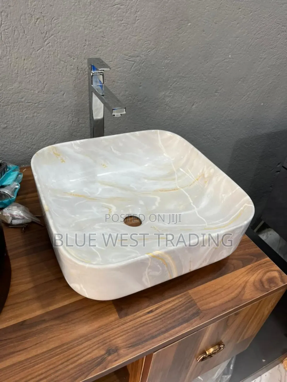 FRENCIA Counter Top Basin