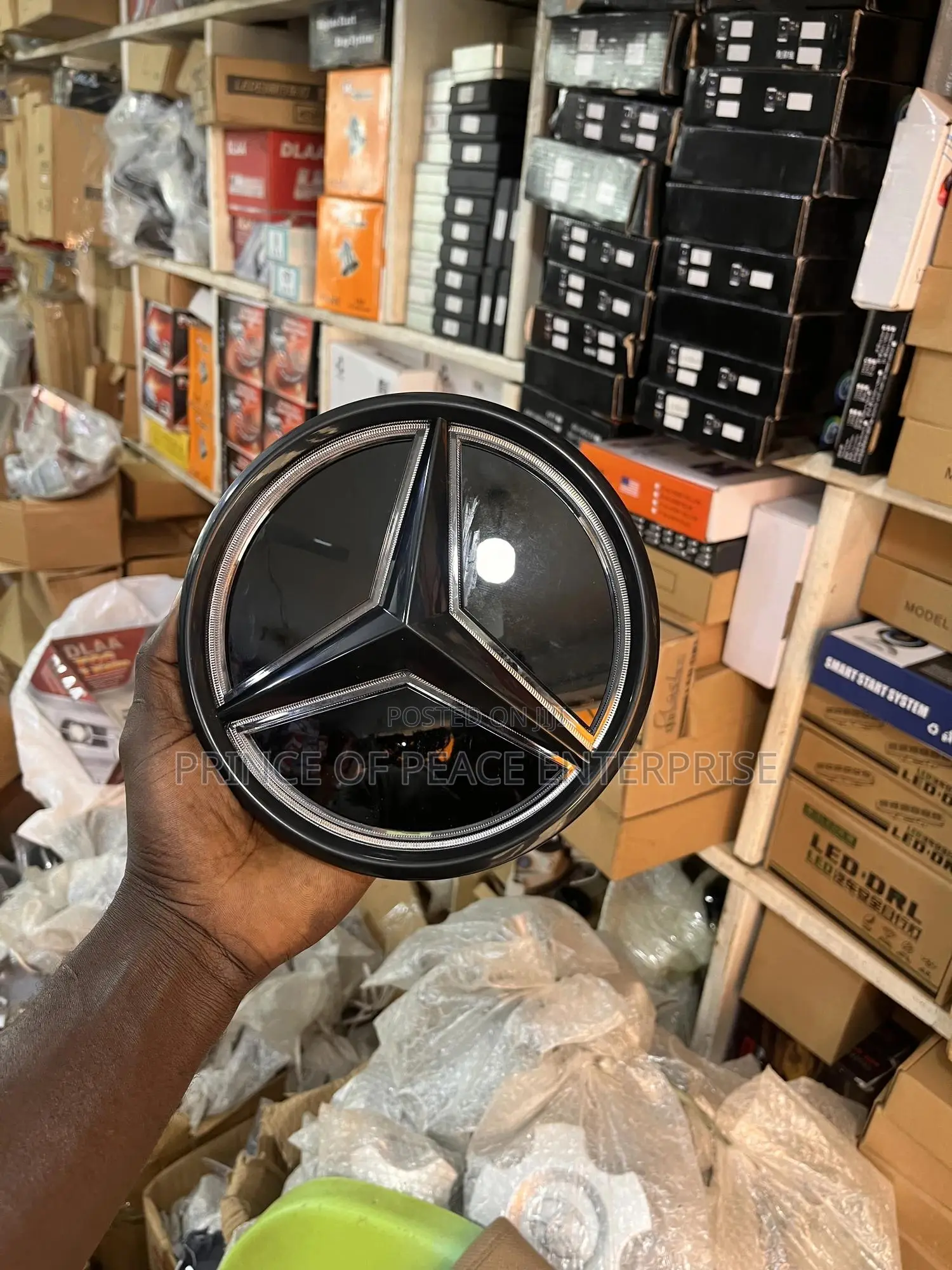 Mercedes Benz Front Crown Flat Glass