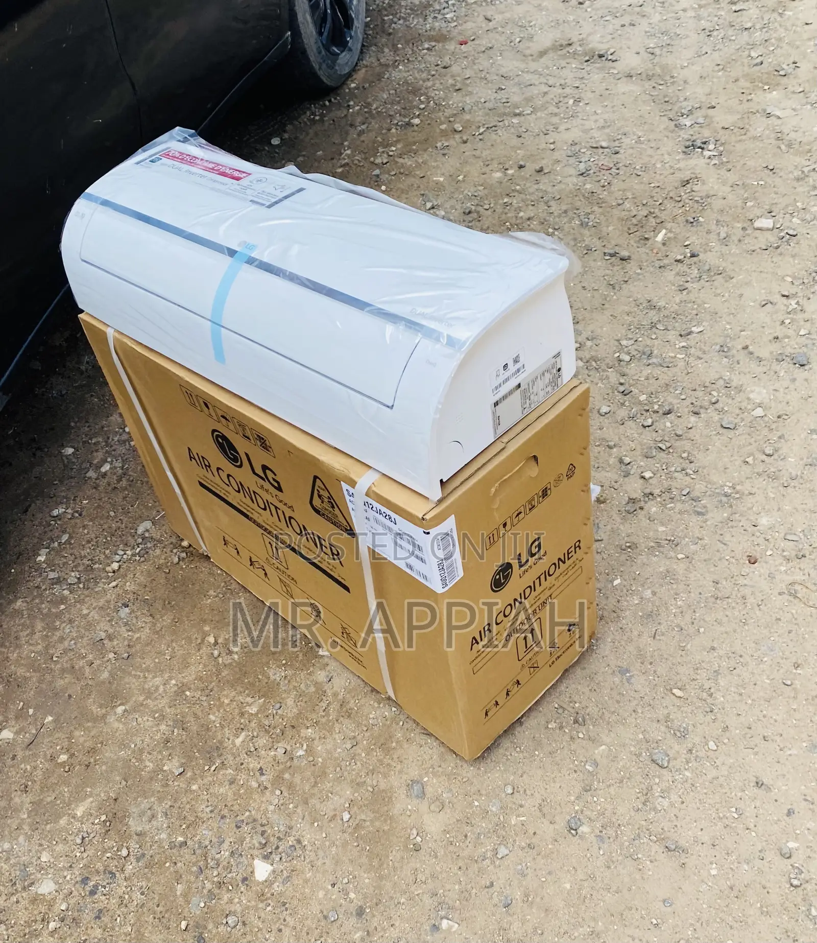 Sleek LG 1.5hp R410 Dual Inverter Electric Ac.