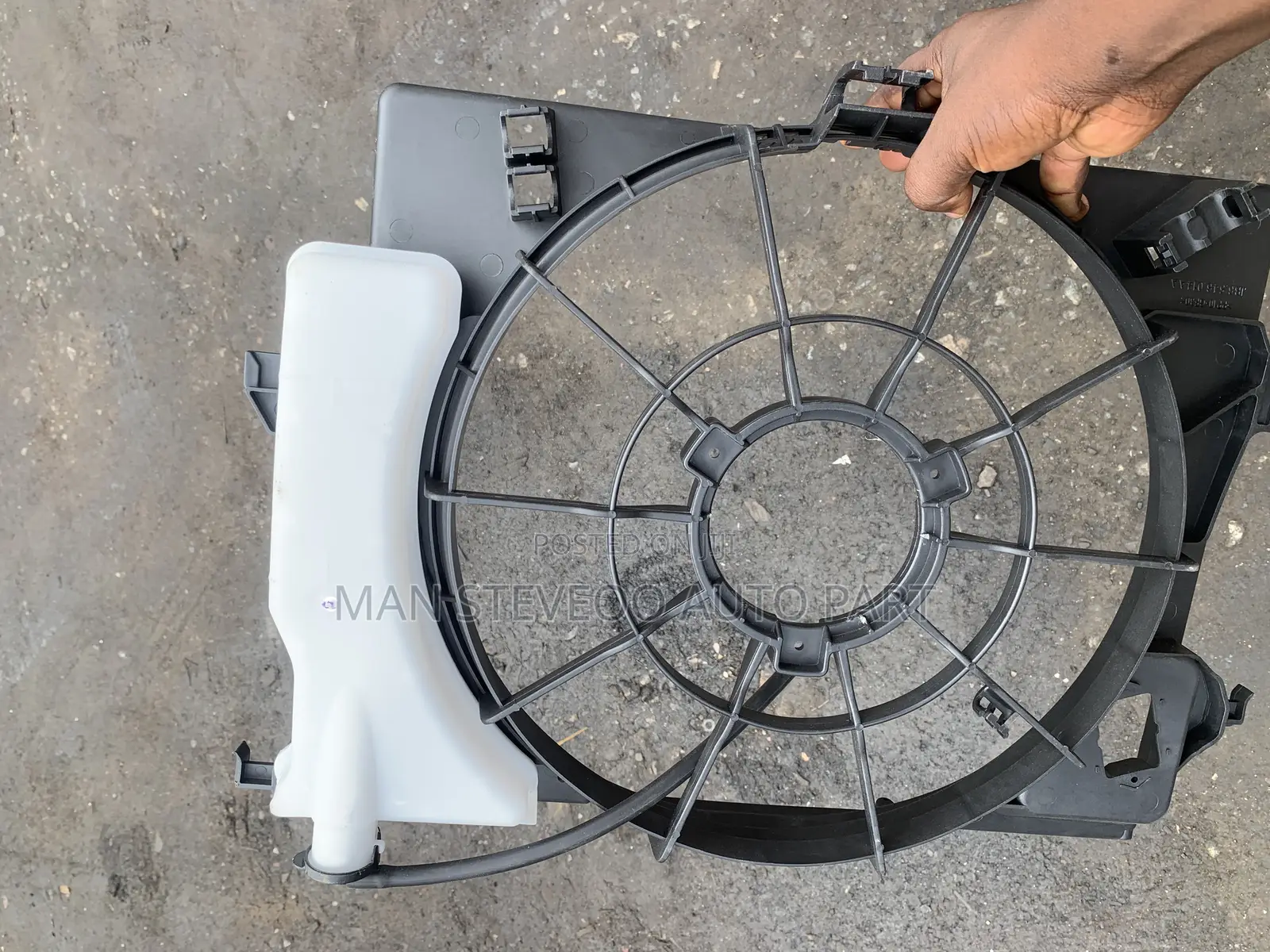 Hyundai Accent Fan Case 2011-17