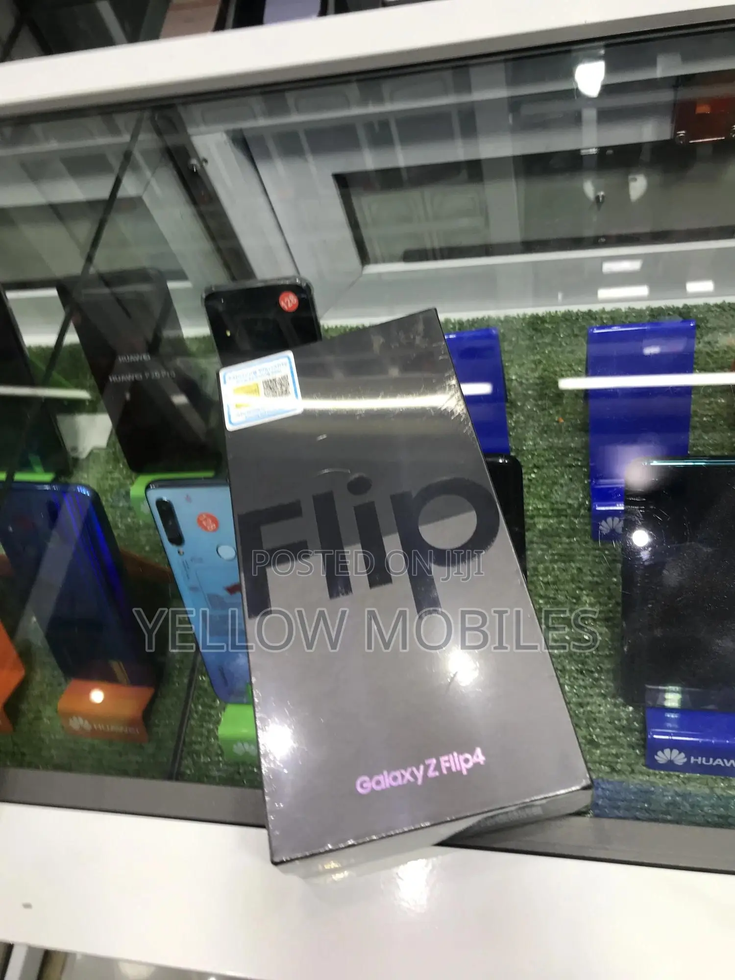 New Samsung Galaxy Z Flip4 256 GB Purple
