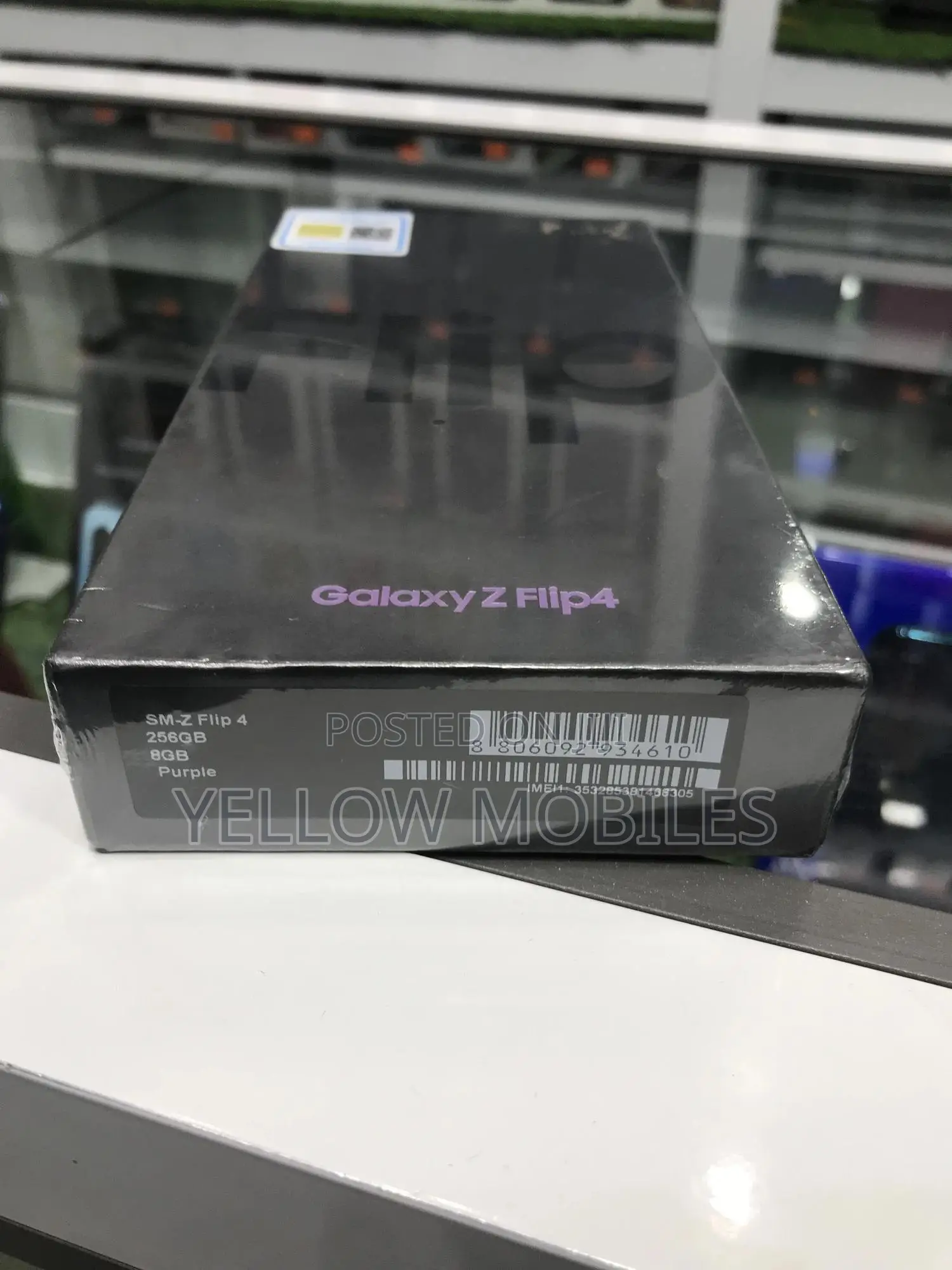New Samsung Galaxy Z Flip4 256 GB Purple