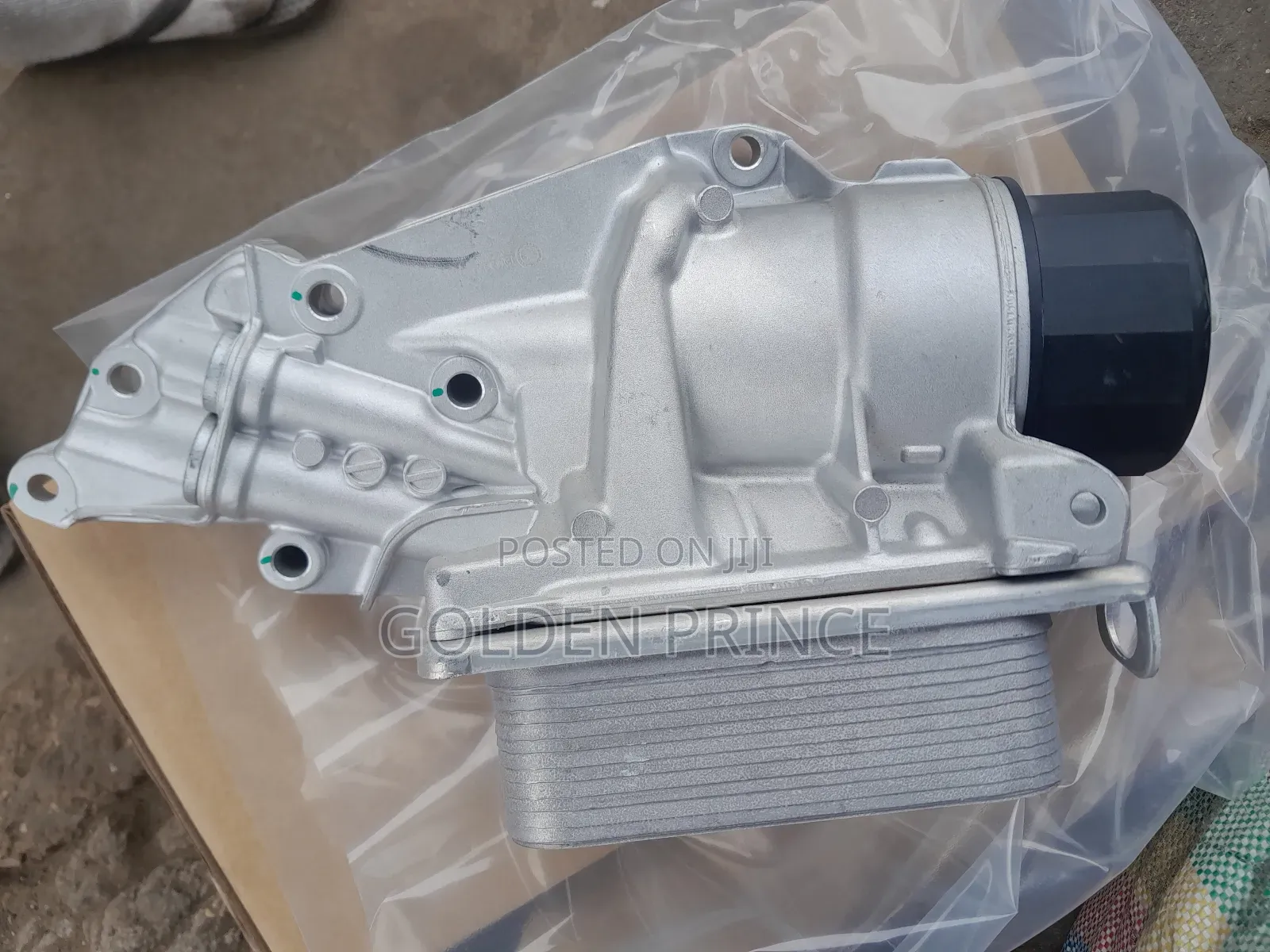 Mercedes R-Class R350 V6 3.5L Oil Coolant