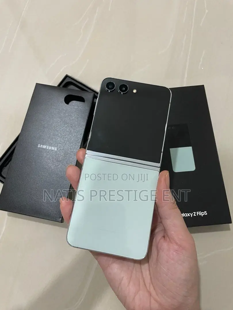 New Samsung Galaxy Z Flip5 512 GB Black
