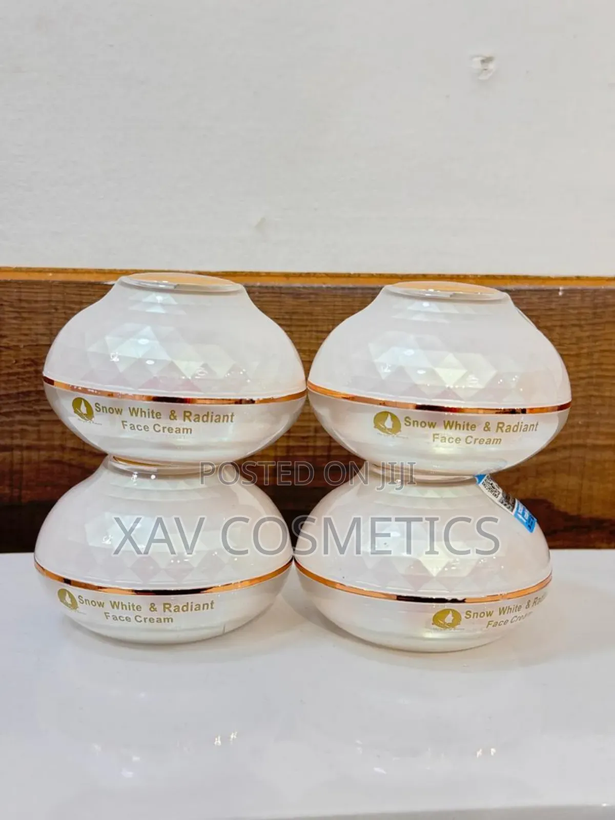 Snow White Radiant Face Cream