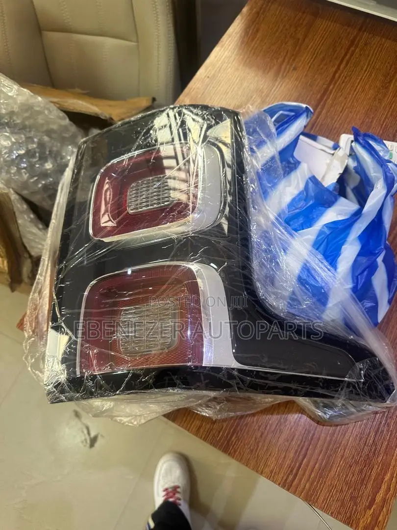 Range Rover Vogue Taillight