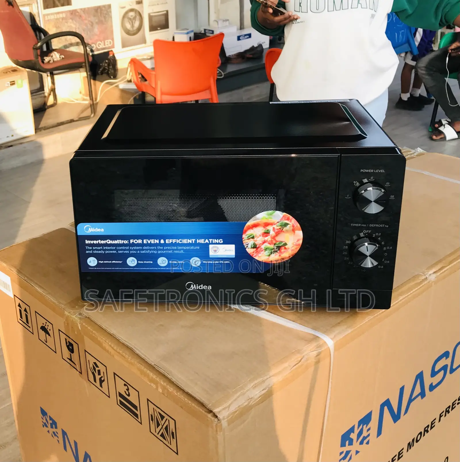 32 Liters Countertop Midea (Black) EM9P032 Microwave 