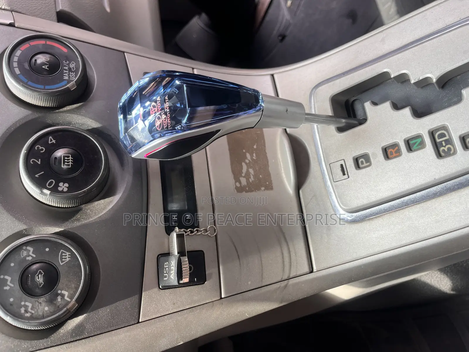 Gear / Shift Knob for Corolla, Yaris, Vitz, Camry, Others