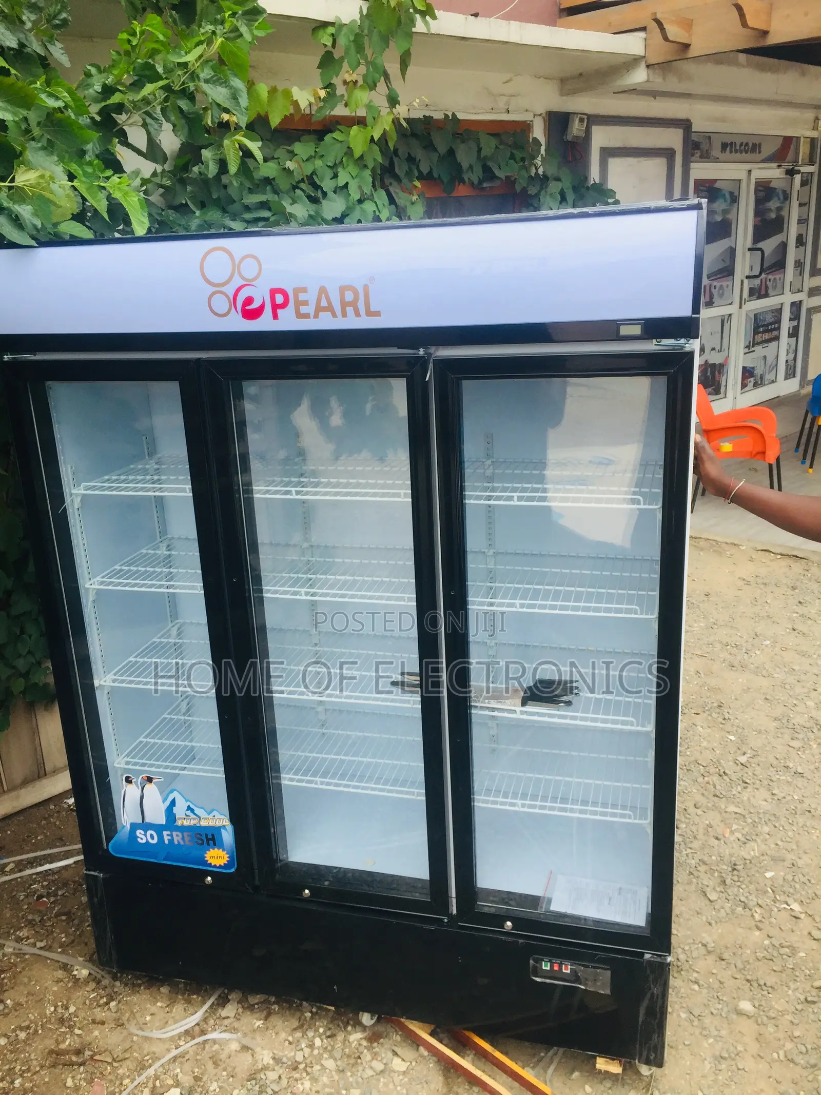 Current Price Pearl 3 Doors Display Showcase Refrigerator