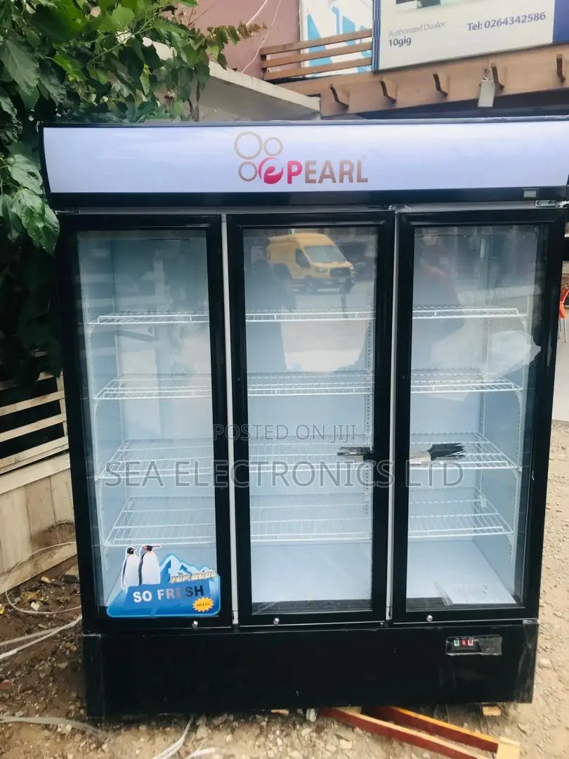 Showcase Pearl 950 Liters 3 Doors Display Fridge
