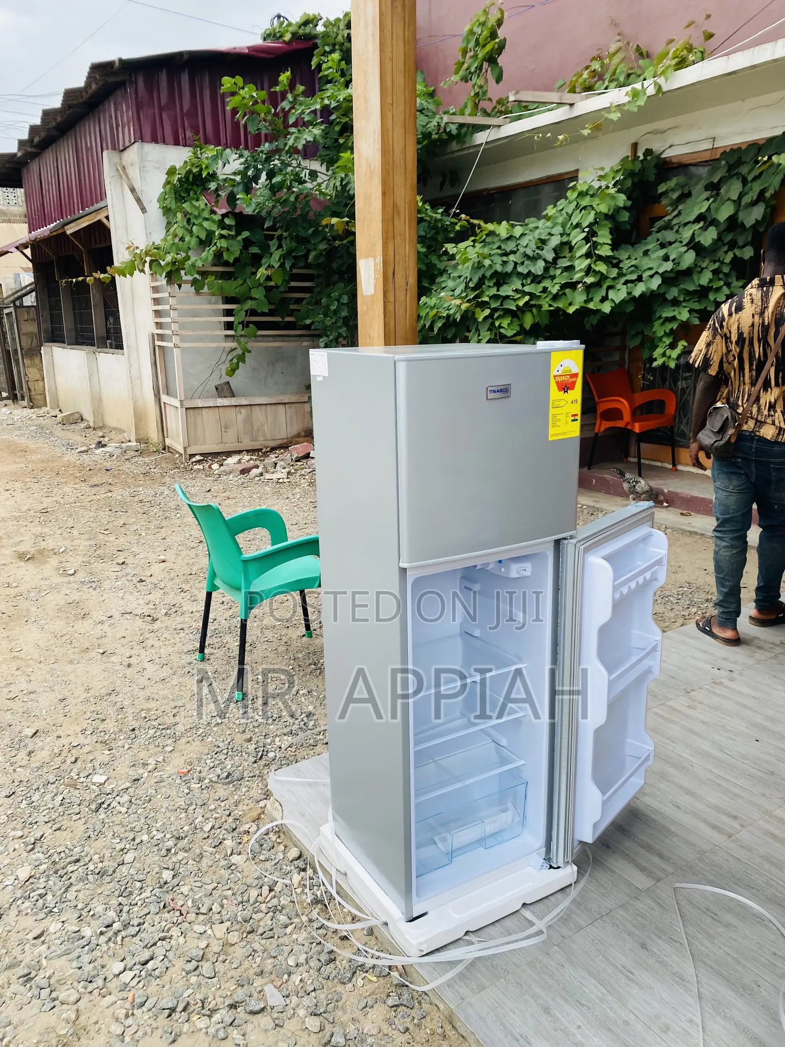 Quality Nasco Nasf2-18fl Top Freezer Electric Fridge.