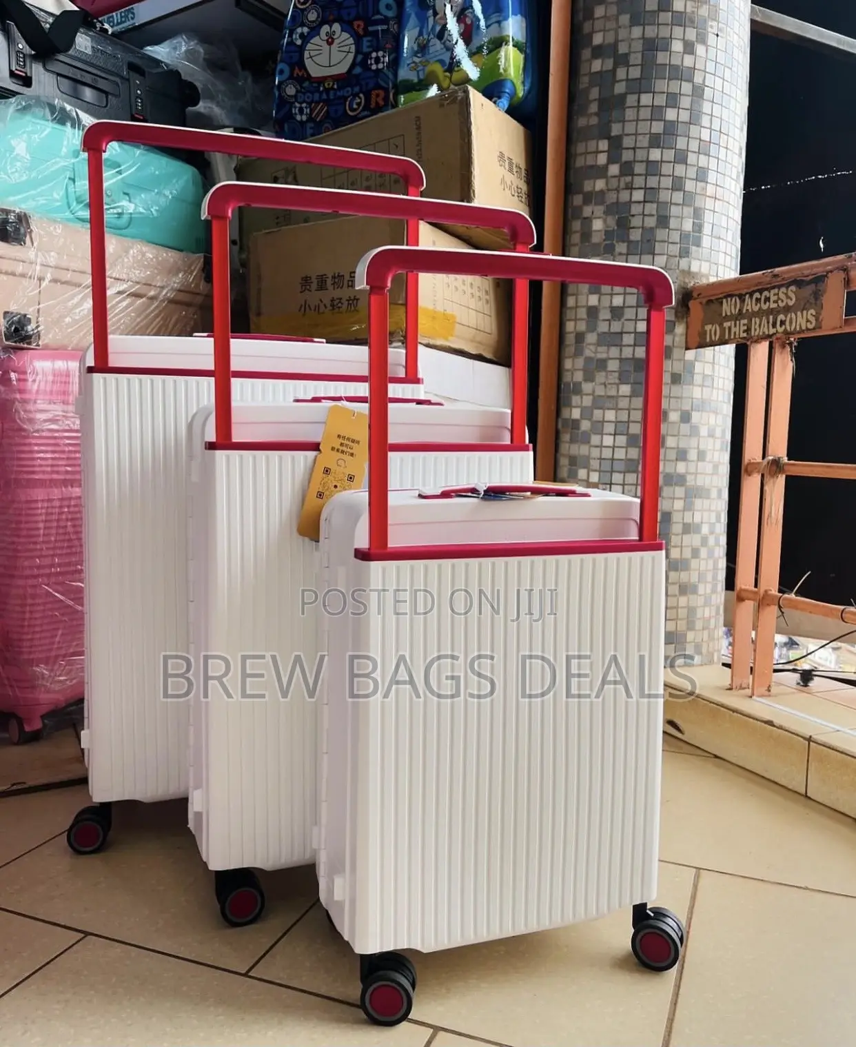 Original 3set Travelers Choice Off White Zipless Suitcase