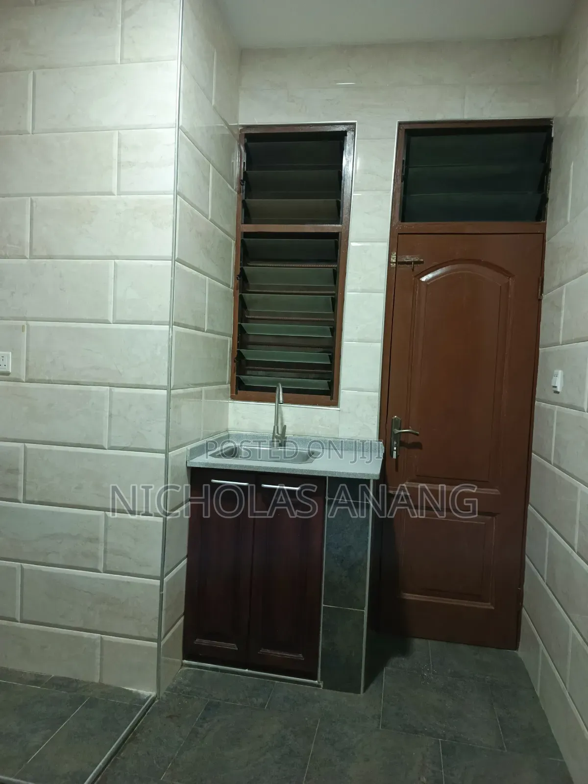 2bdrm Apartment in Dorns Properties, New Town for rent