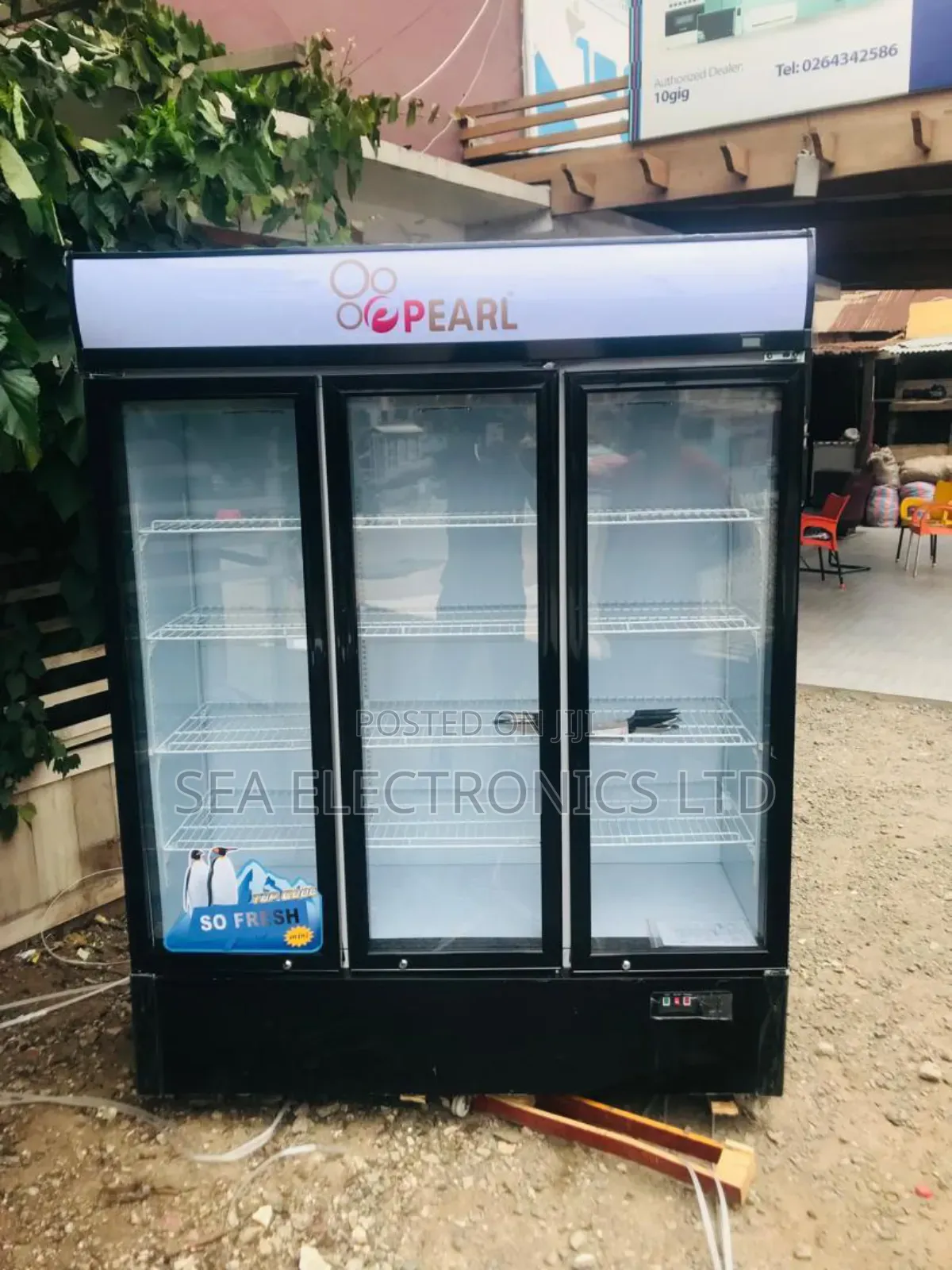 Available Pearl 950litres 3 Doors Display Fridge