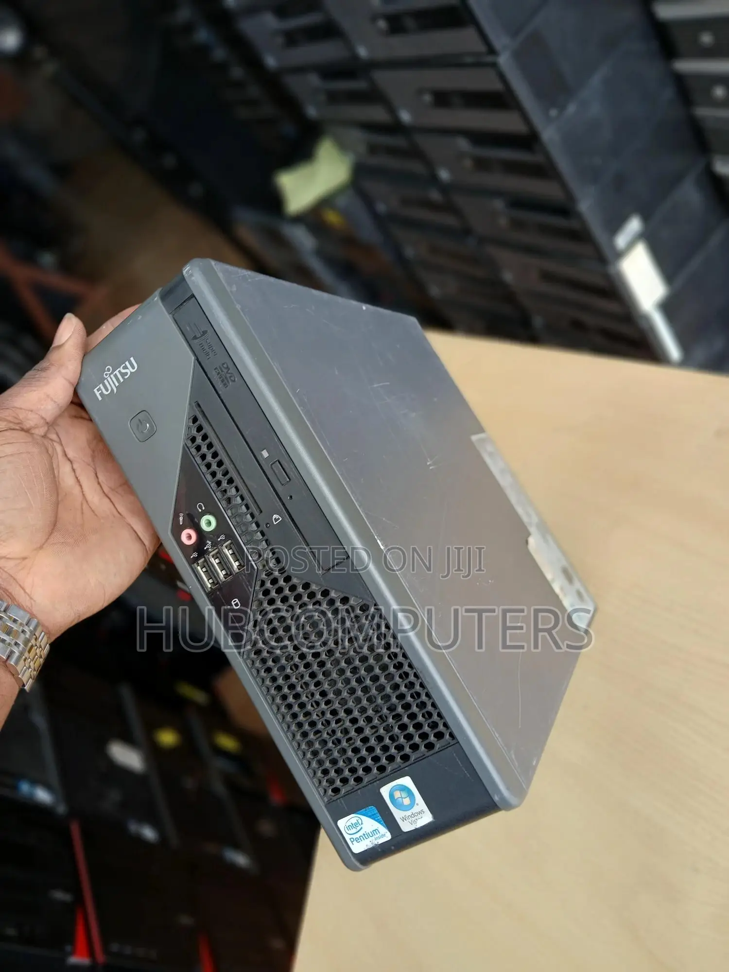 Desktop Computer Fujitsu Esprimo D757/E85+ 4GB Intel Pentium HDD 250GB