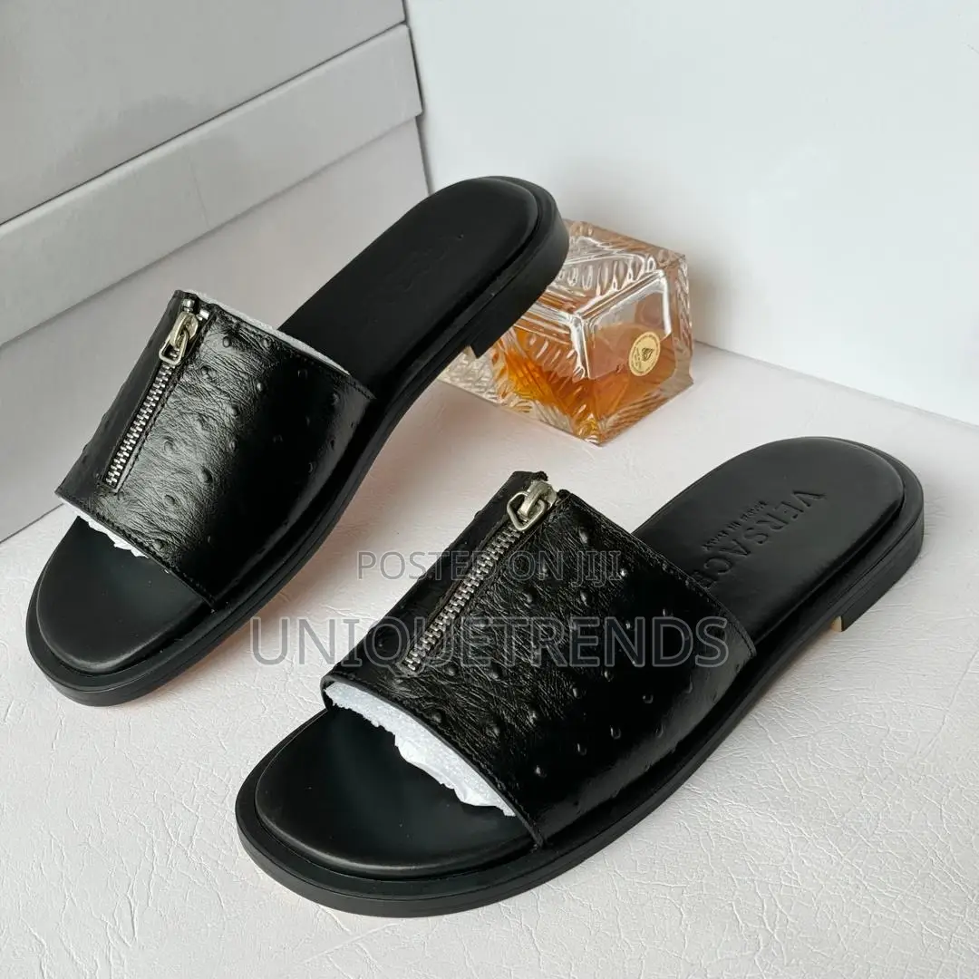 Original Channel Leather Slippers