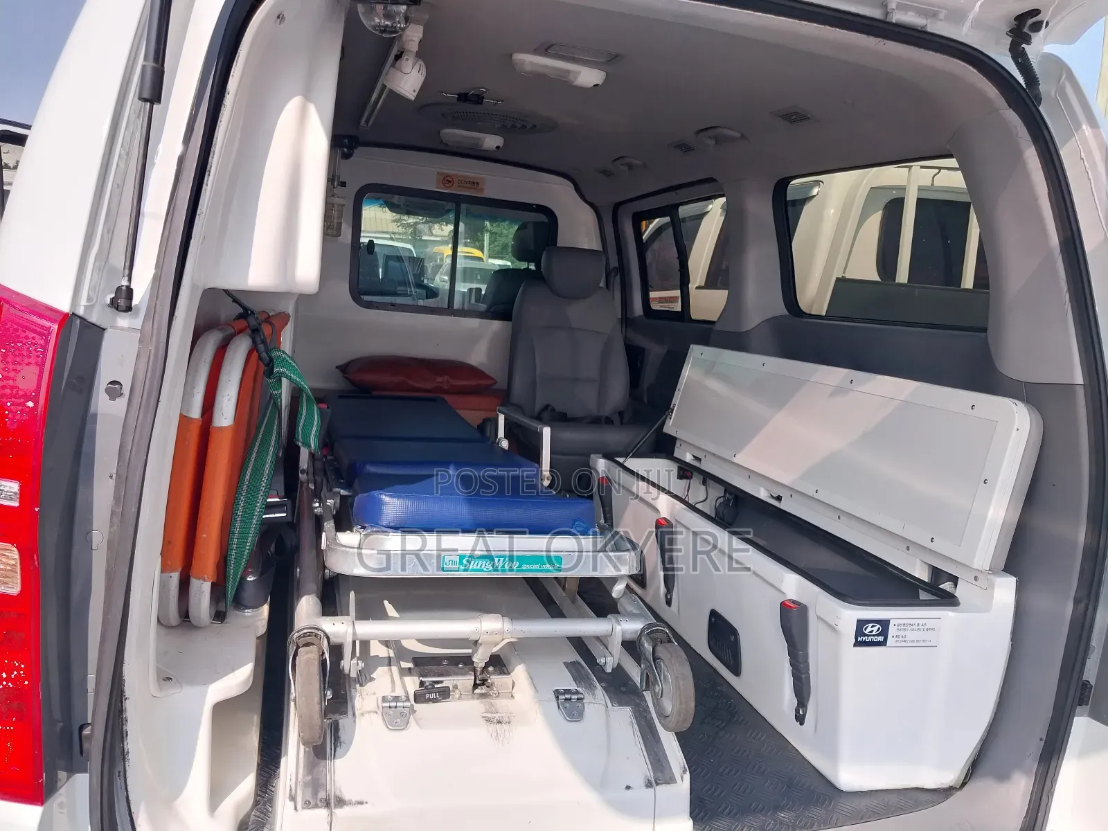 Hyundai Starex 2014 White