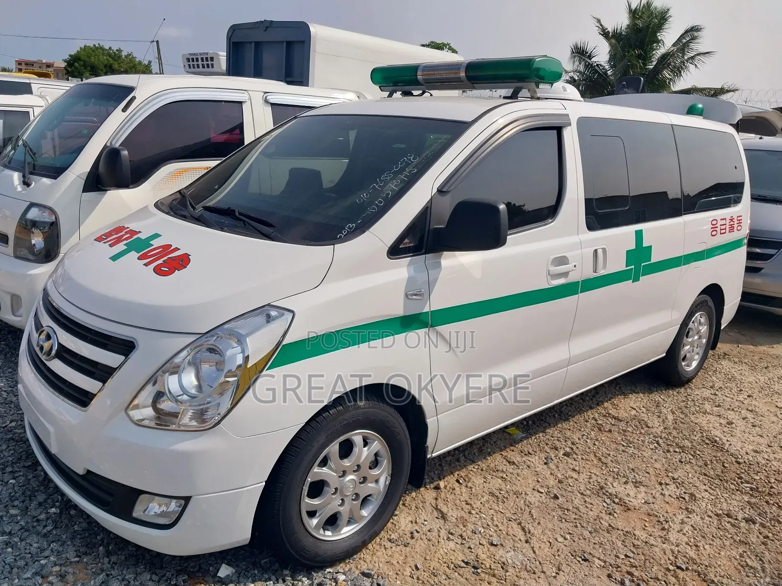Hyundai Starex 2014 White
