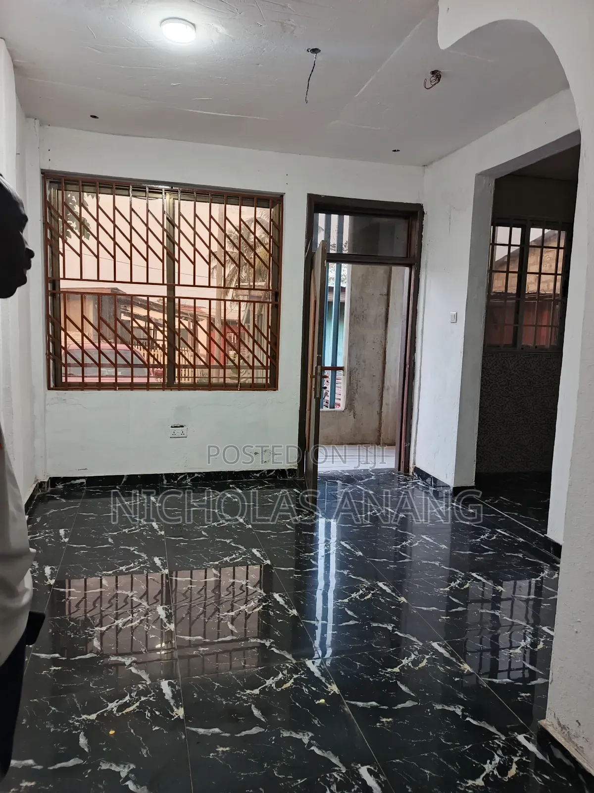 1bdrm Apartment in Dorns Properties, New Town for rent