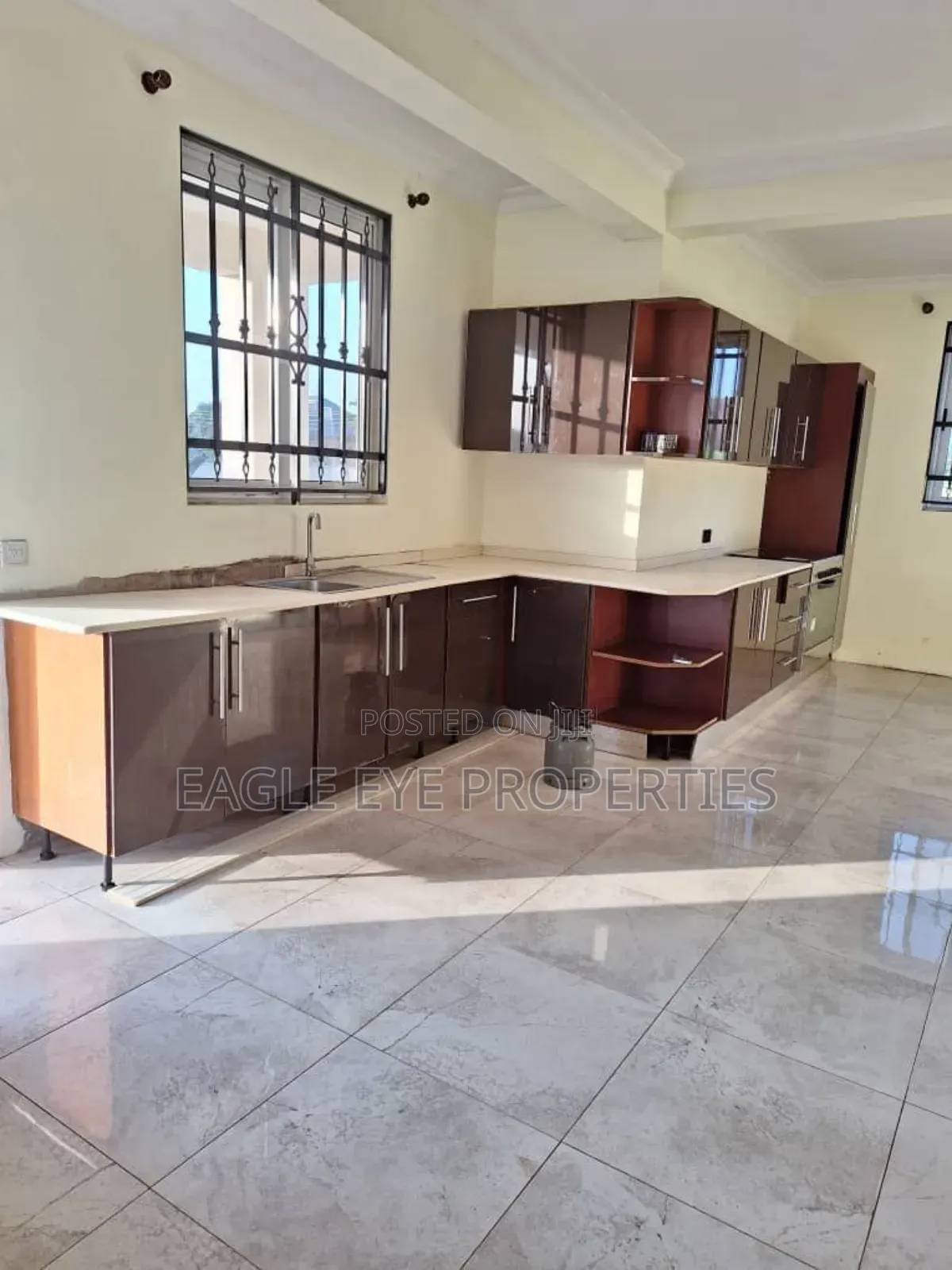 4bdrm House in Tdc Estate Comm. 25, Tema Metropolitan for sale