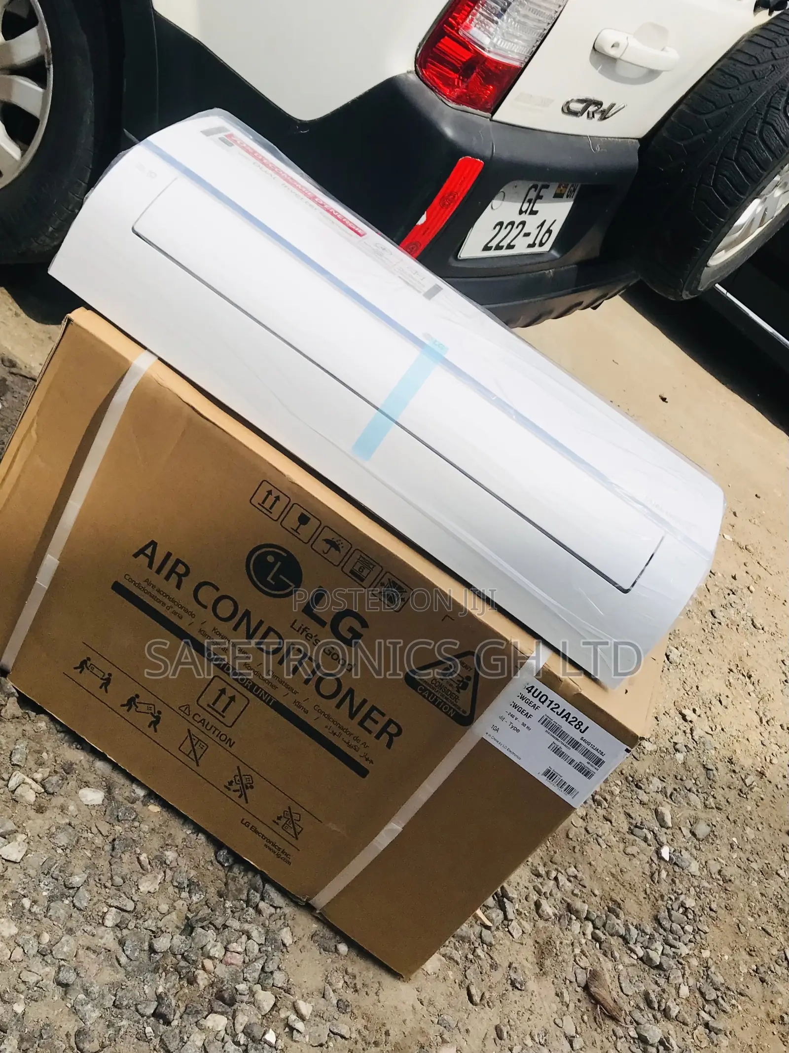 Quality White LG Dual Inverter 2.5hp R410 Gas AC