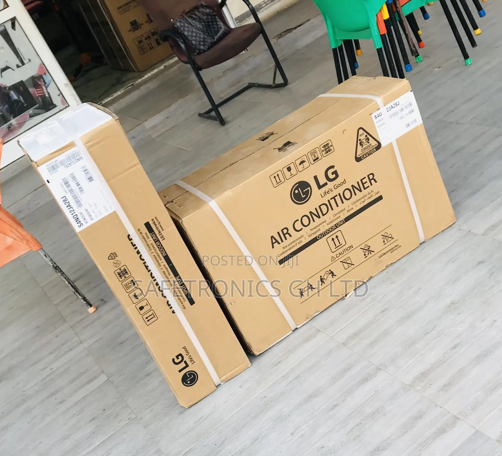 Designed 1.5hp LG White R410 Gas Non-Inverter AC