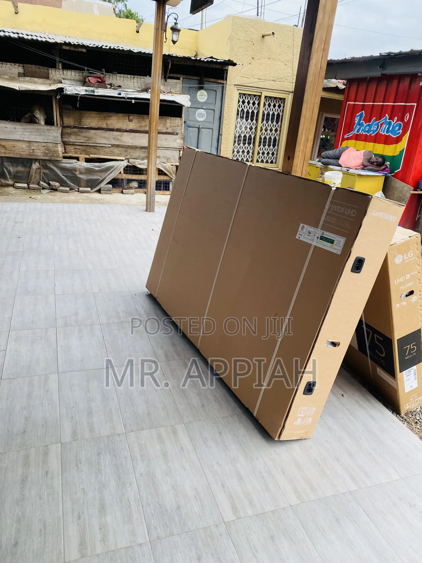 Sleek Samsung 85cu8000 85” Crystal Uhd Smart Television