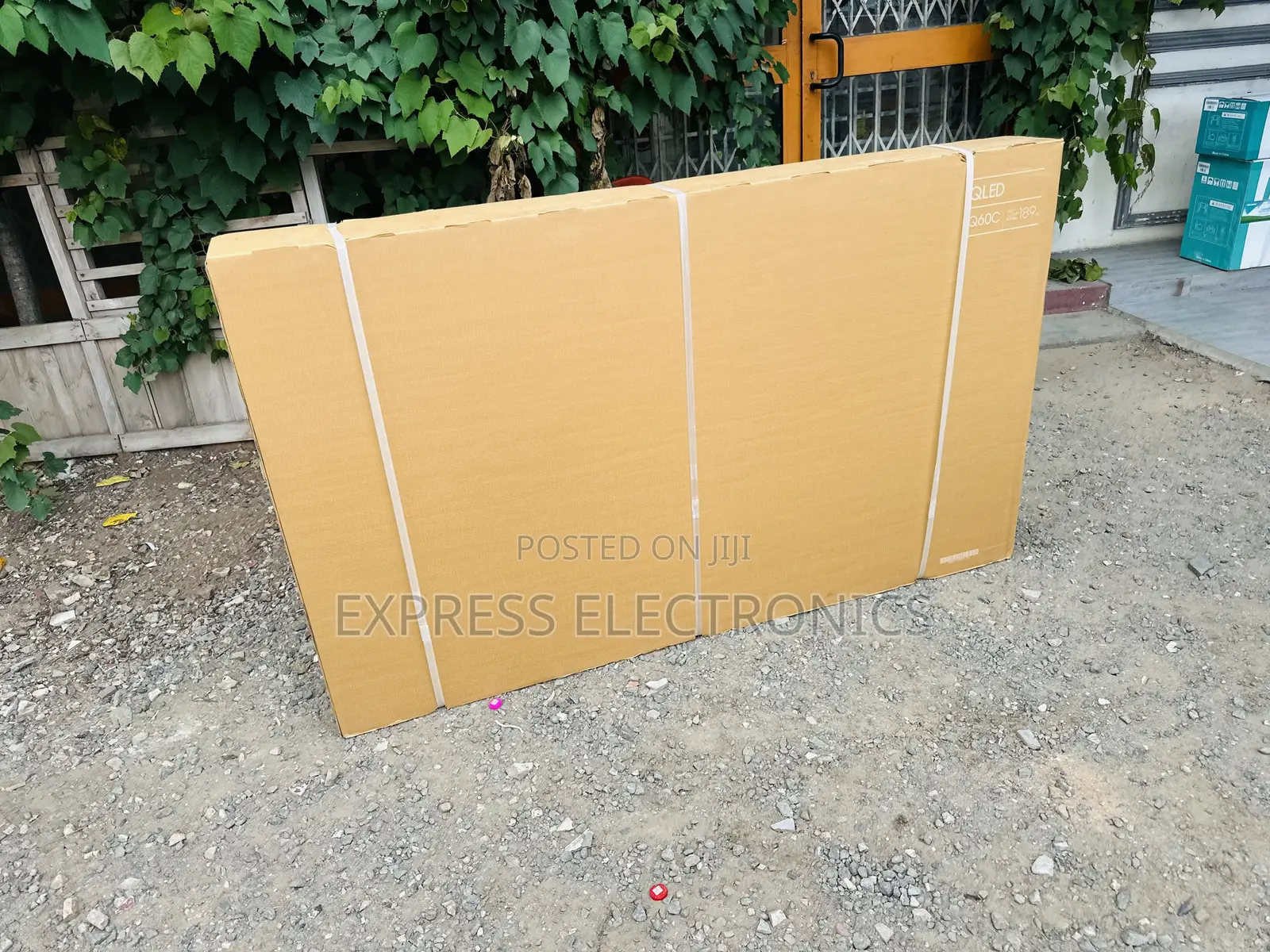 Tizen OS UHD Smart Samsung 75”Cu7000