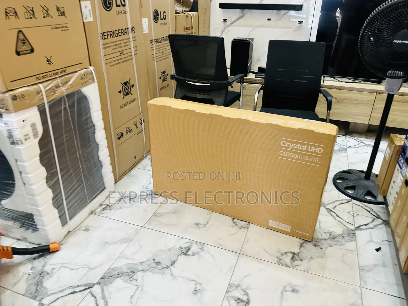 Available Now Slim UHD Smart 43”Cu7000 Samsung