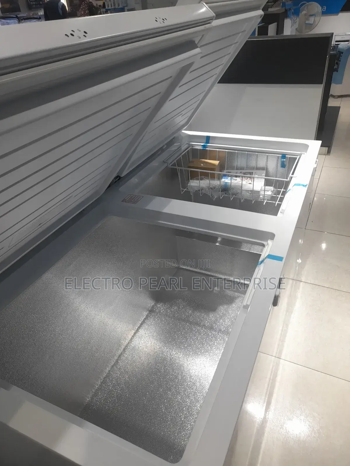 Midea 500litters Double Door Chest Freezer