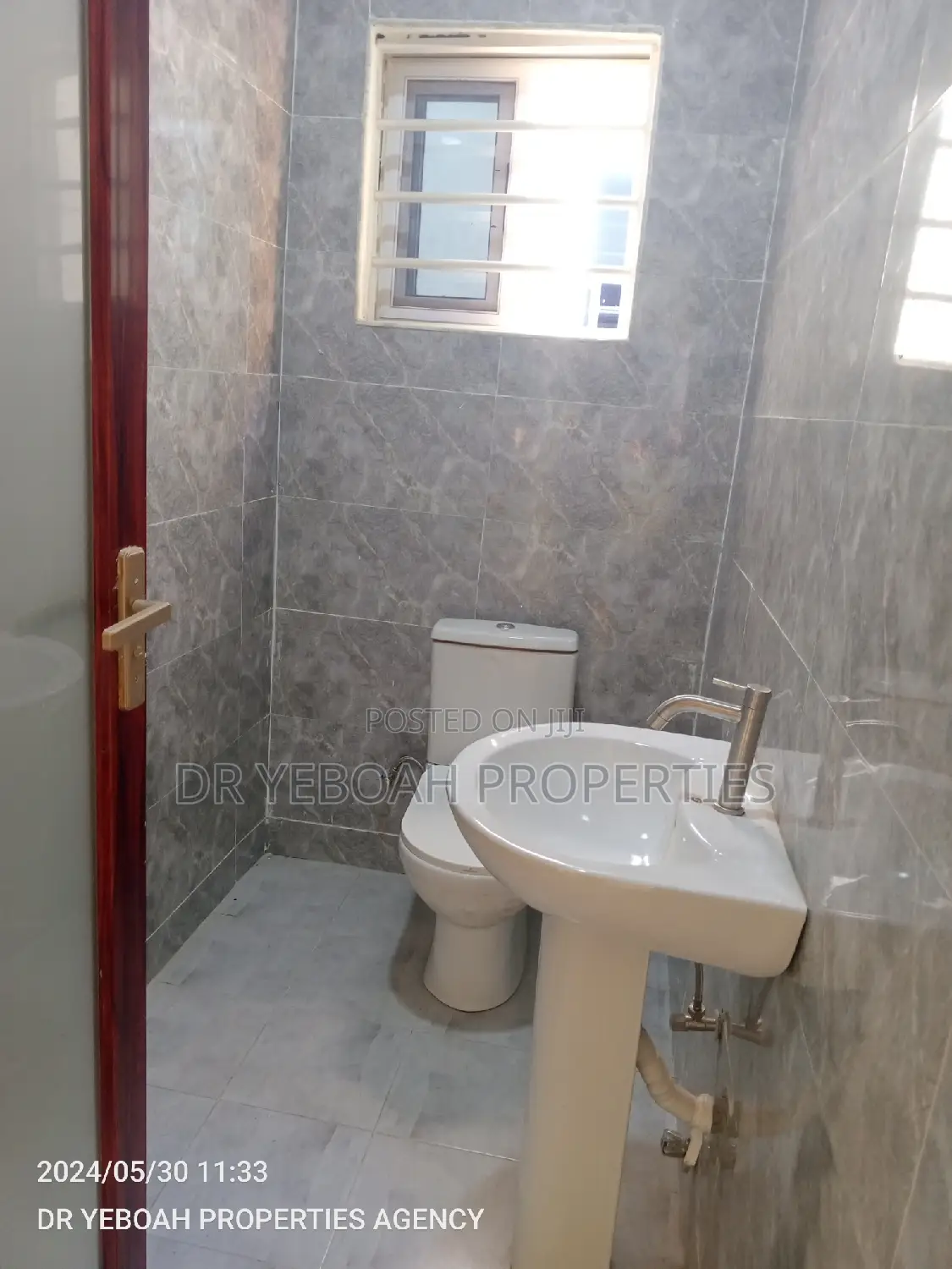 3bdrm House in Spintex Manet :- 3 for sale