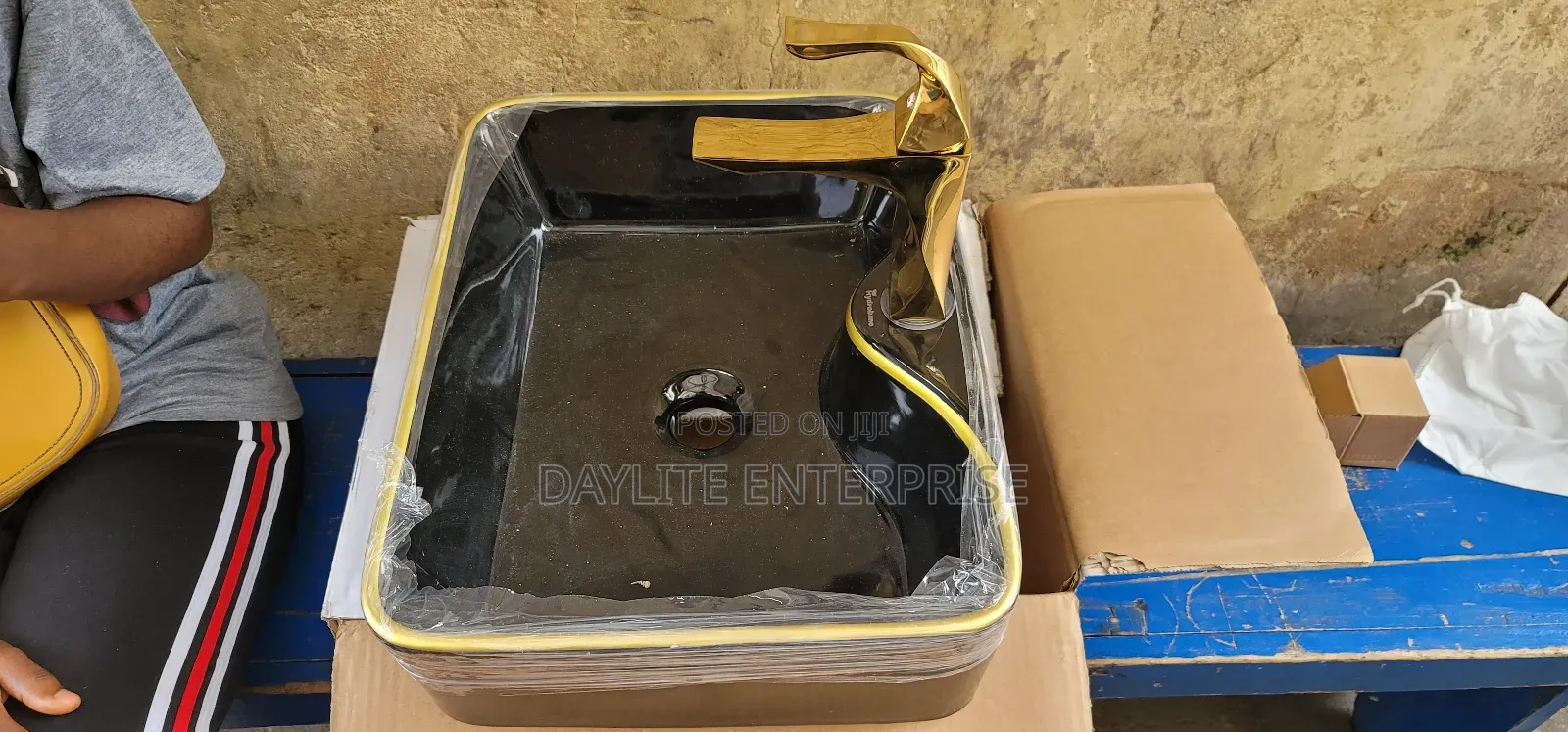 Counter Top Basin Black
