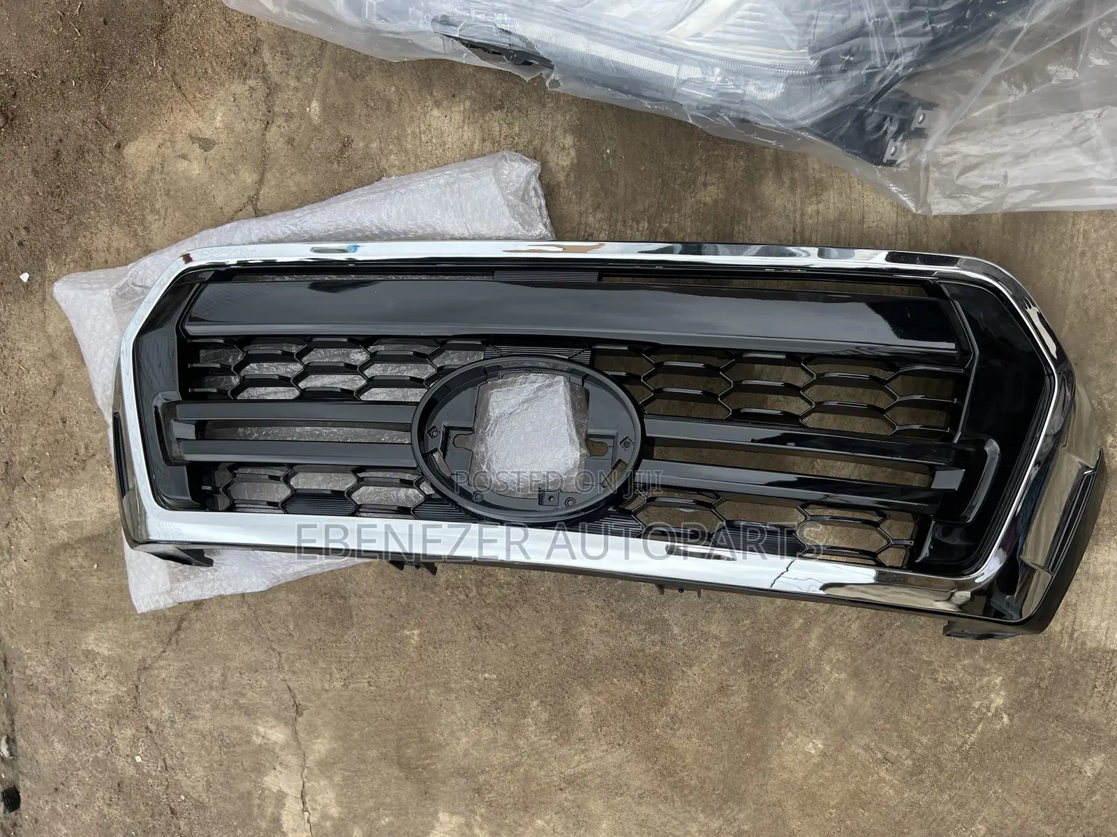 Toyota Hilux Front Shells Grille 2018 2019 2020 2021